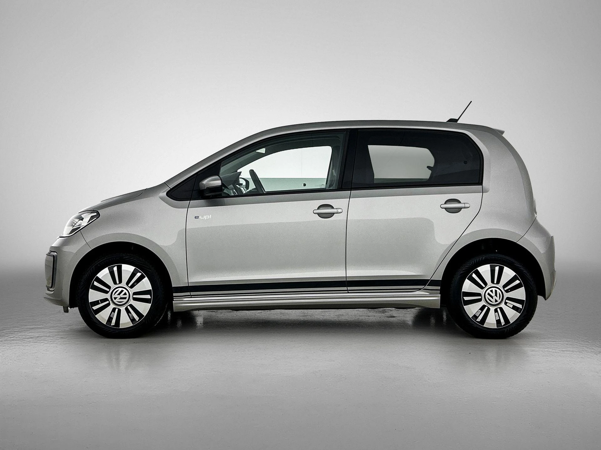 Volkswagen-e-up!-image-1