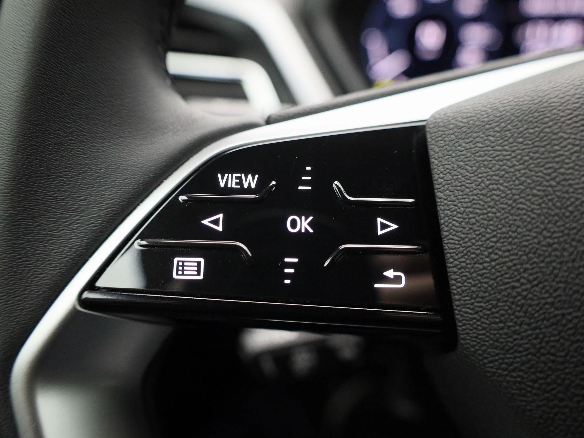Audi-Q4 e-tron-image-20