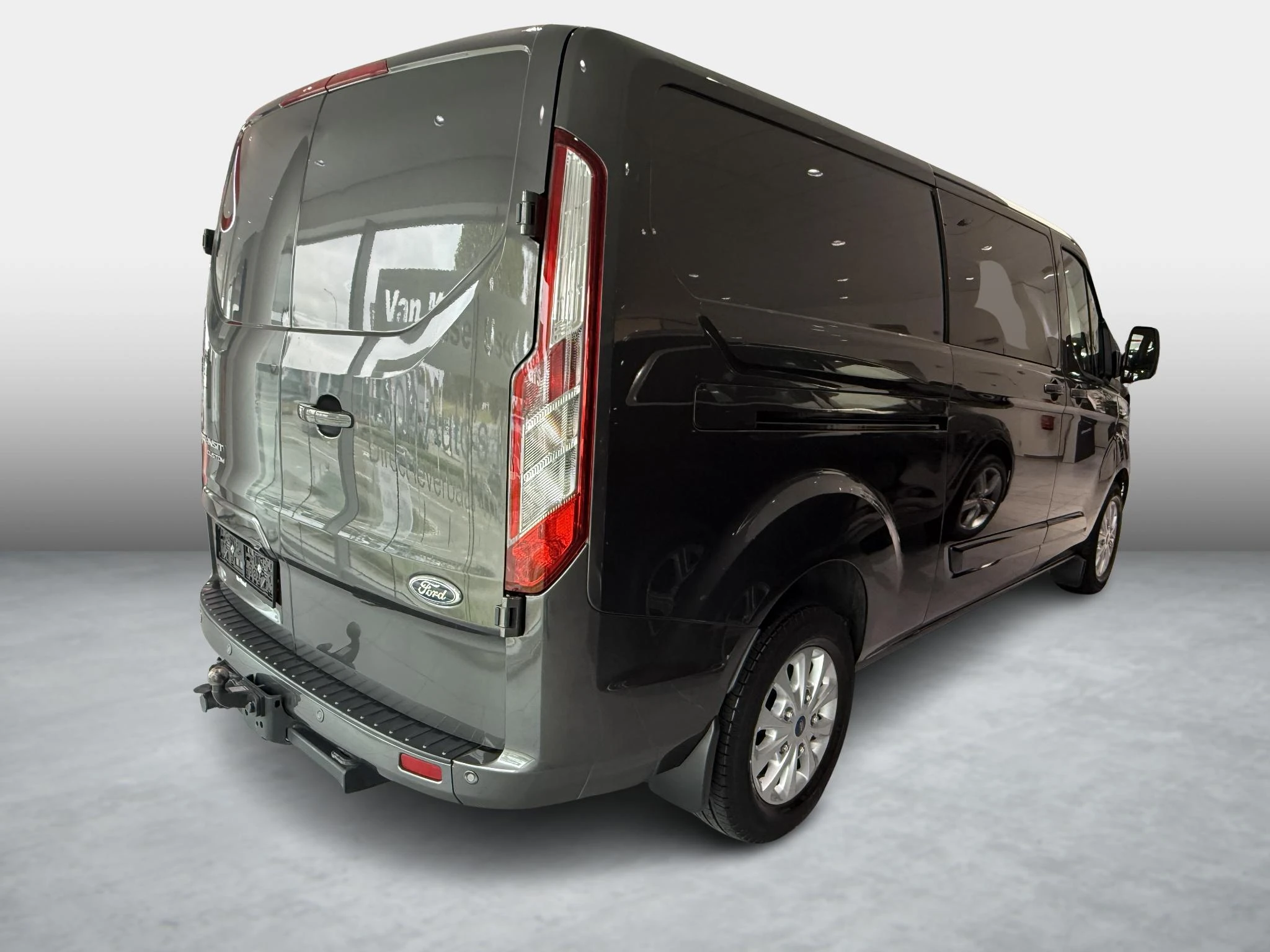 Ford-Transit Custom-image-4