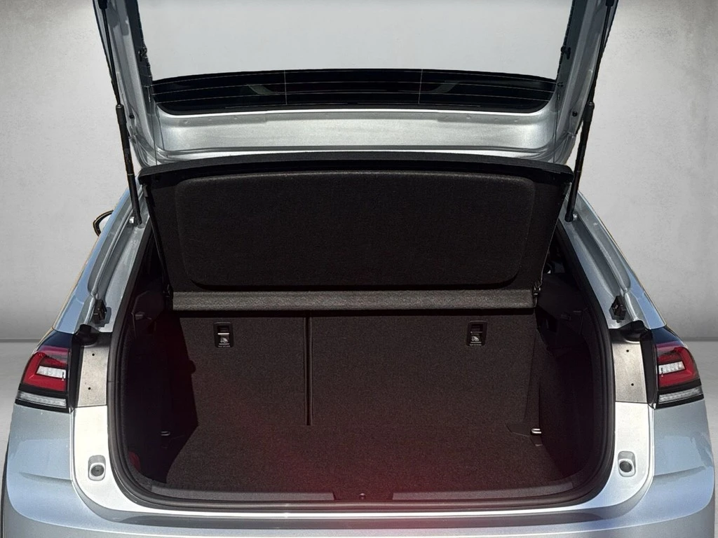 Volkswagen Taigo 1,0l DSG R-Line"Black Style" *Rear View