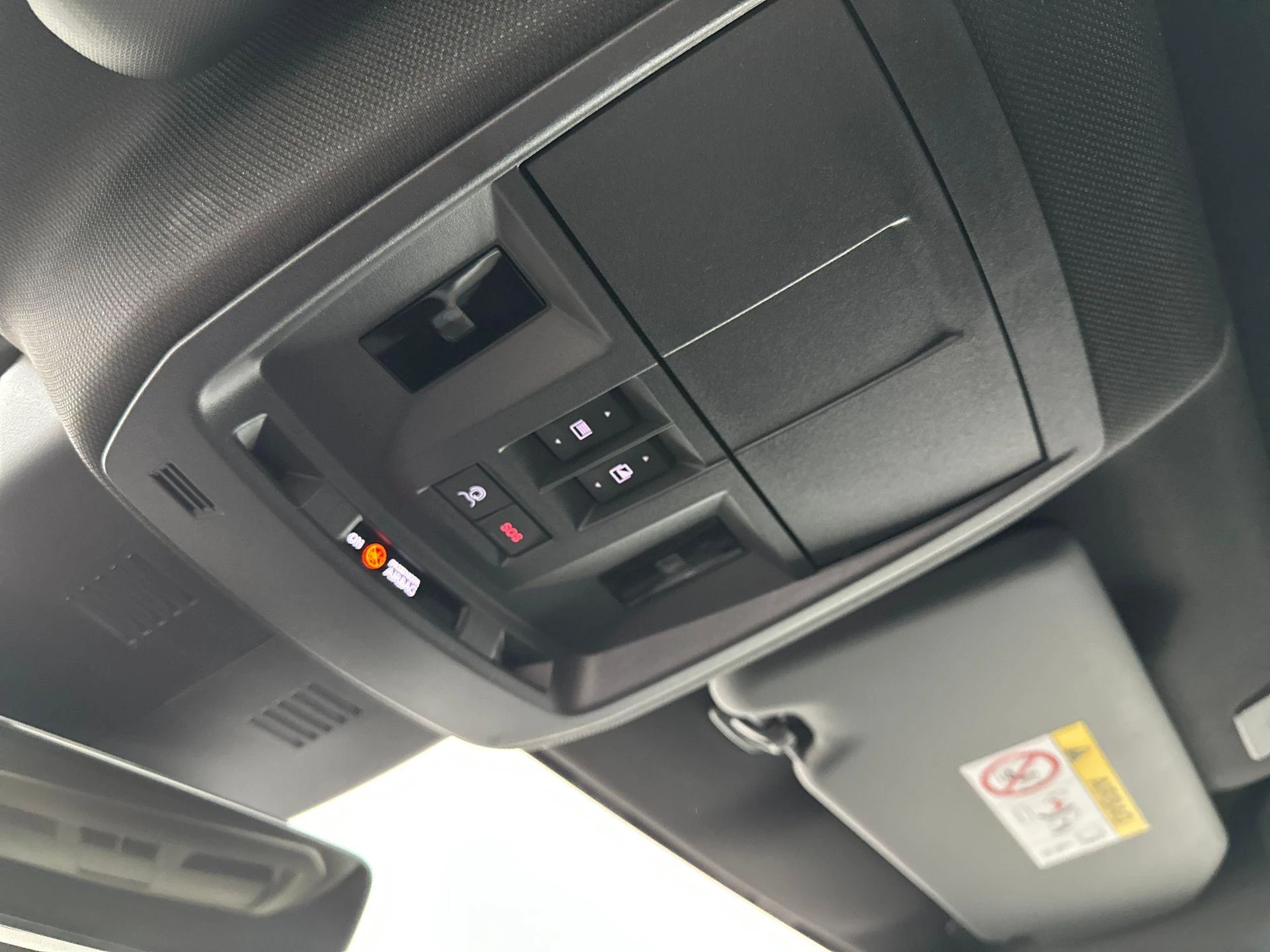 Opel-Grandland-image-30