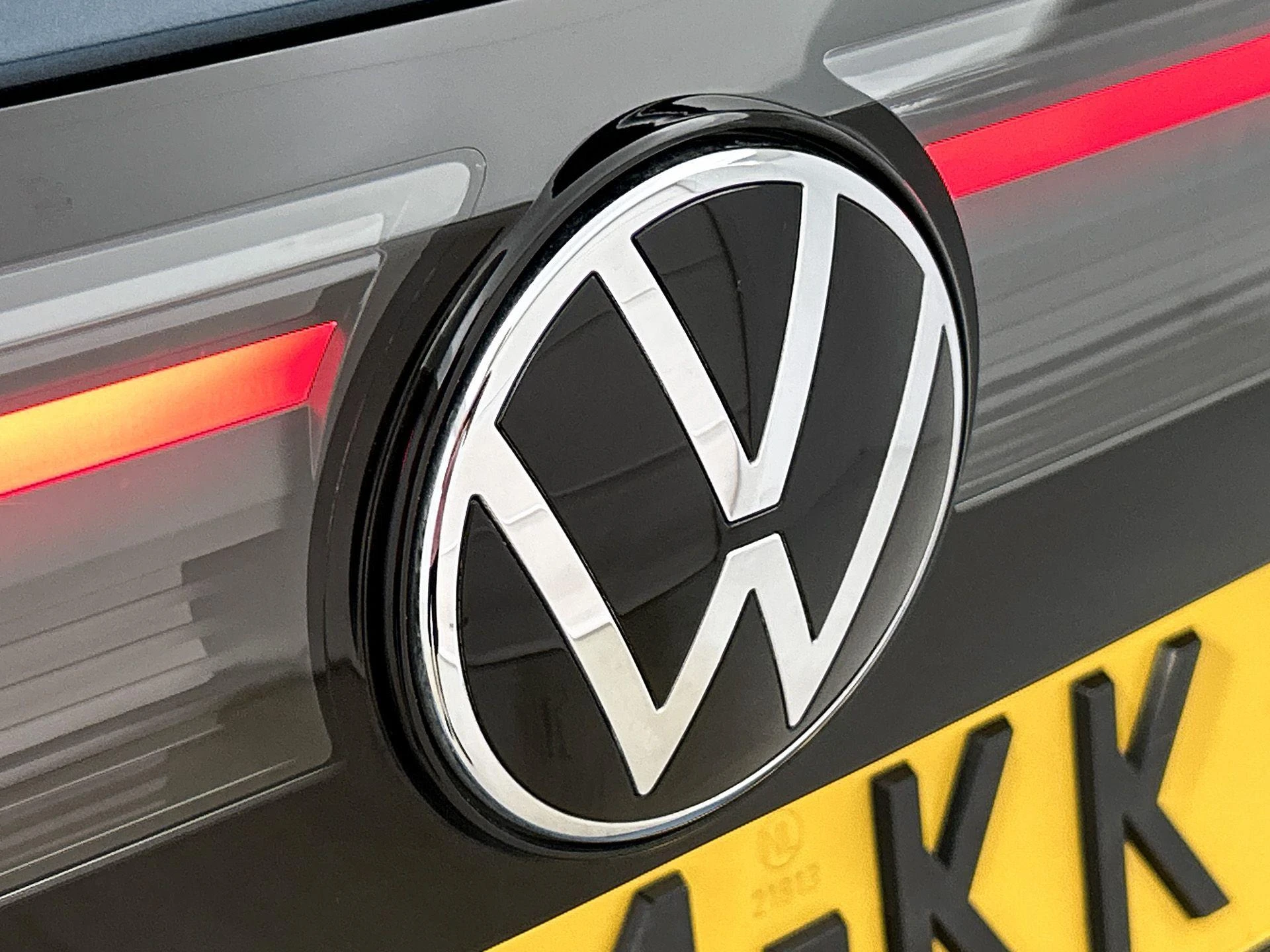 Volkswagen-Tiguan-image-32