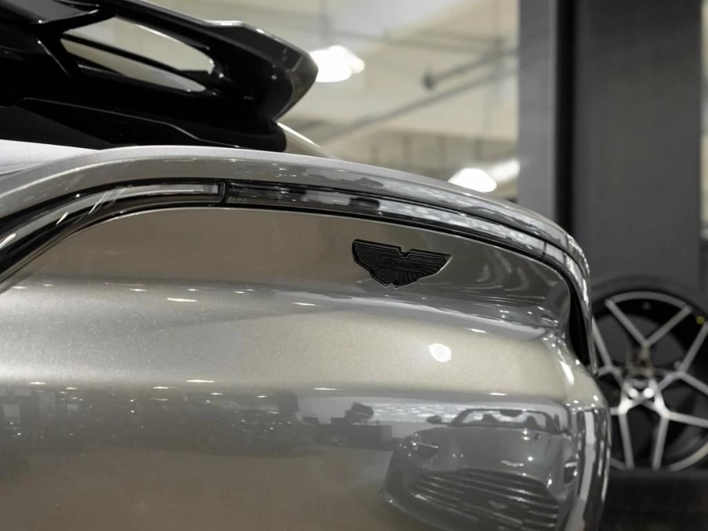 Aston Martin DBX 707 Aston Martin Hamburg
