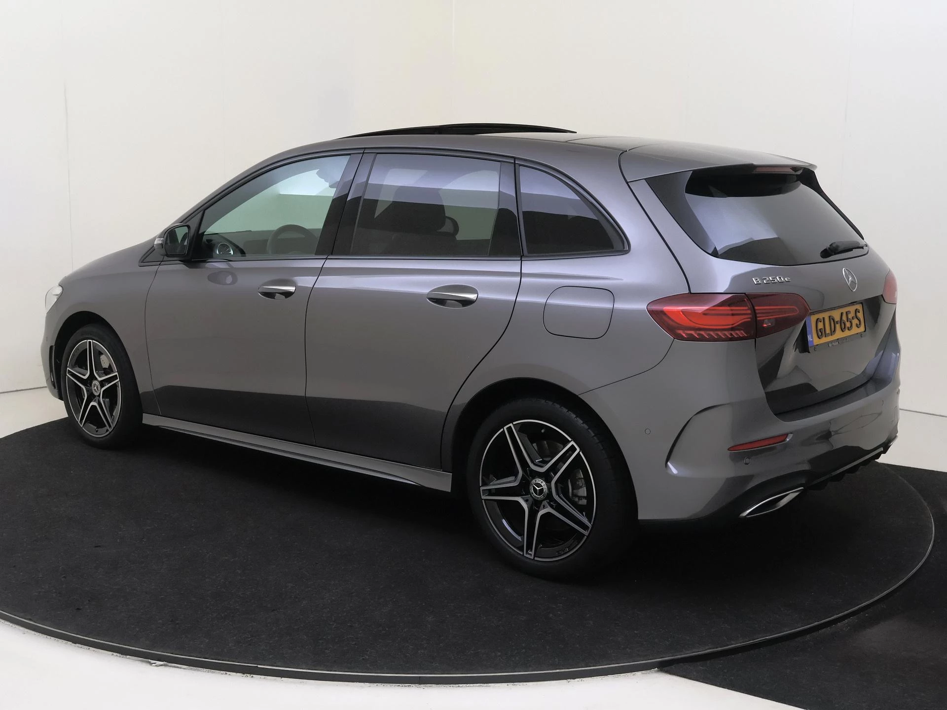 Mercedes-Benz B-Klasse 250 e Star Edition AMG Line