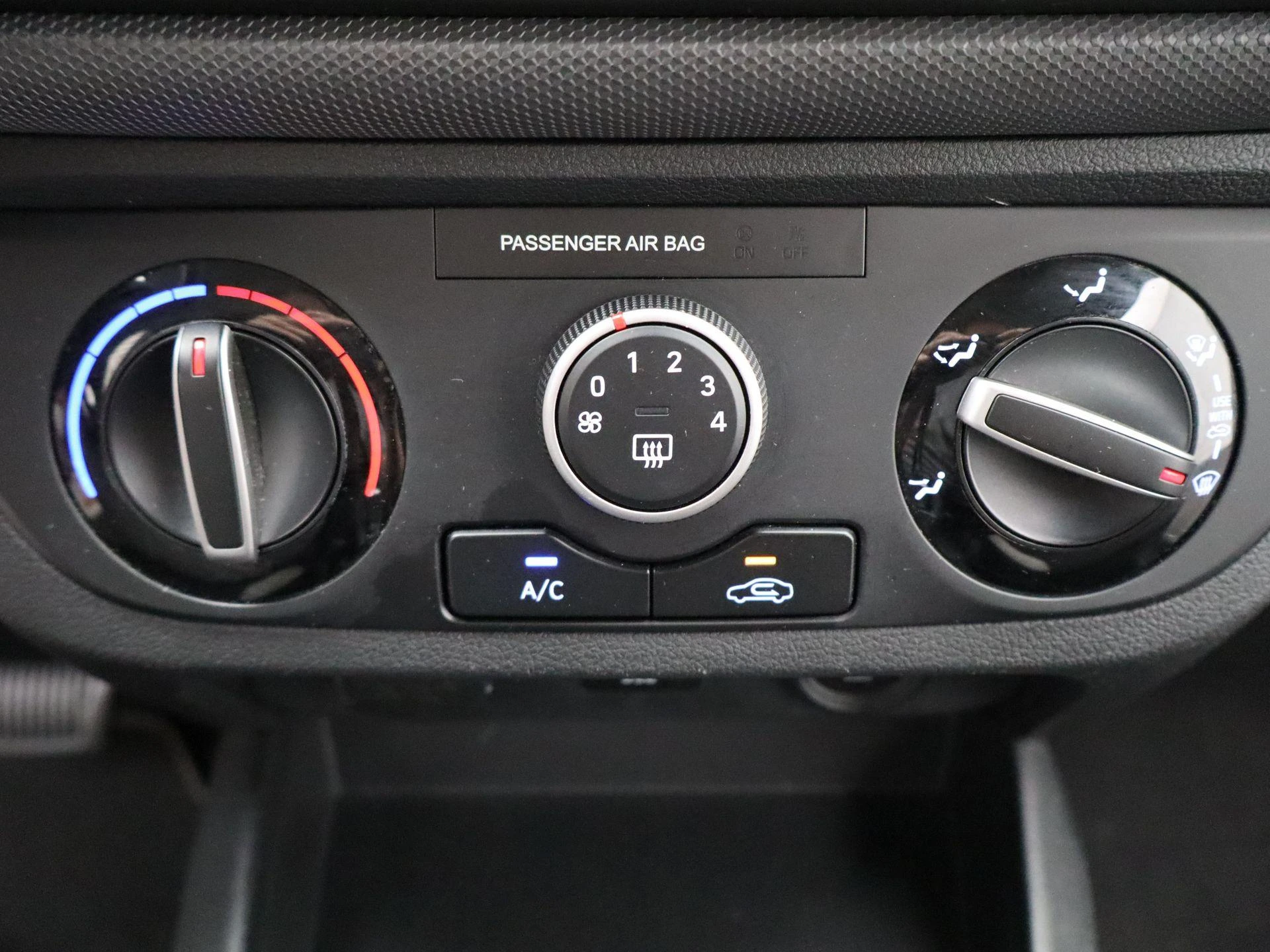 Hyundai-i10-image-34