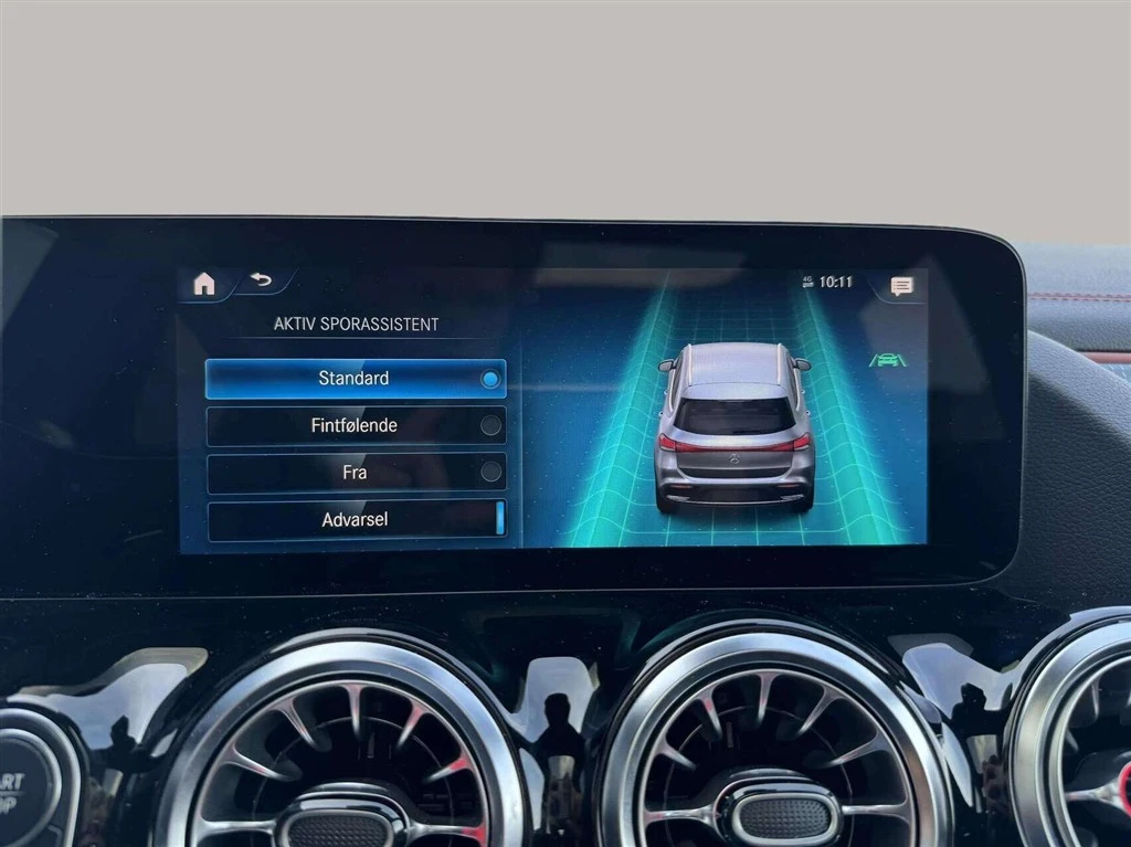 Mercedes-Benz-EQA-image-20
