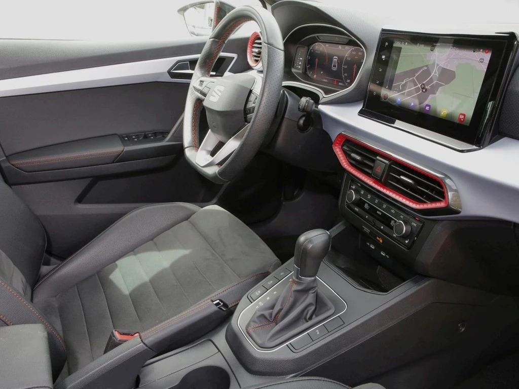 SEAT-Ibiza-image-8
