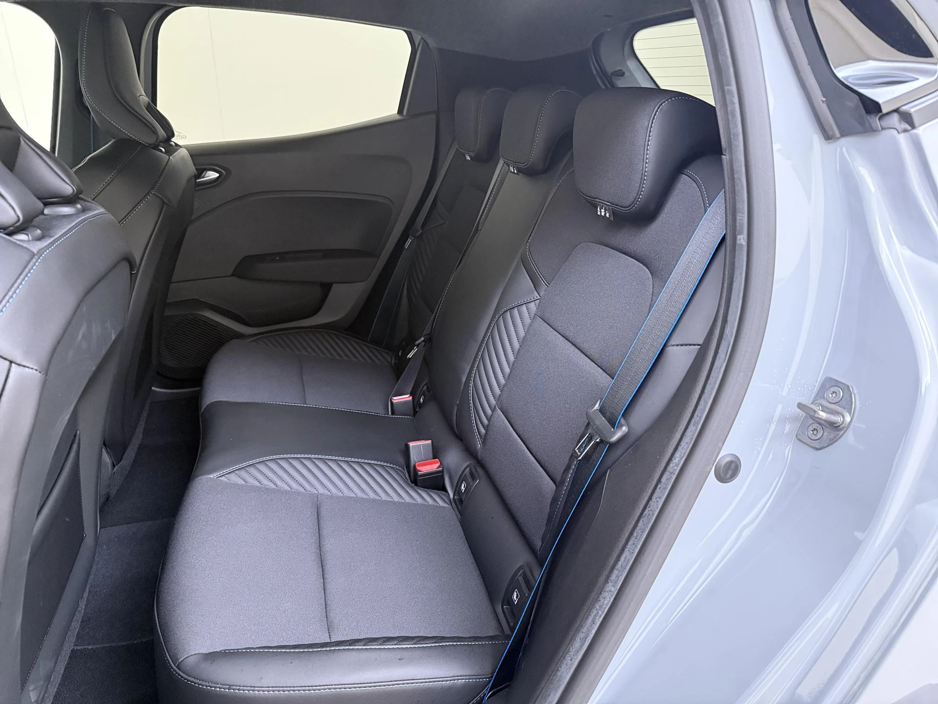 Renault-Clio-image-15