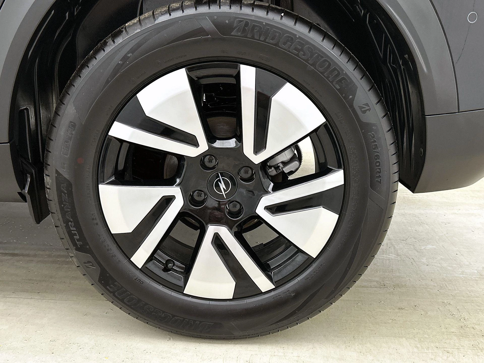 Opel-Frontera-image-35