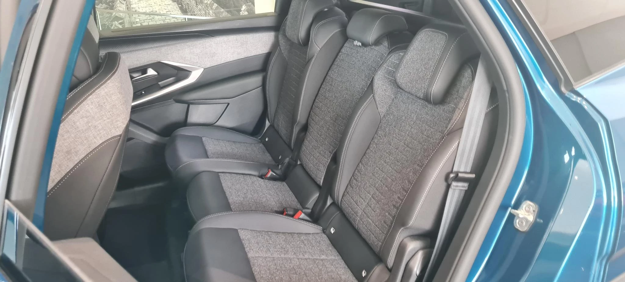 Peugeot 5008 1.2 Hybrid 145 Allure