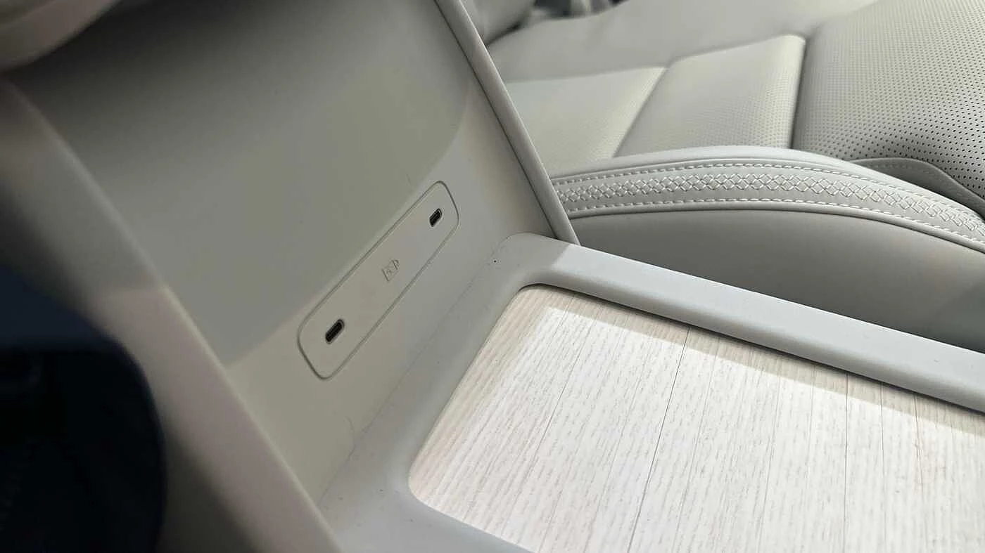 Volvo-ES90-image-93