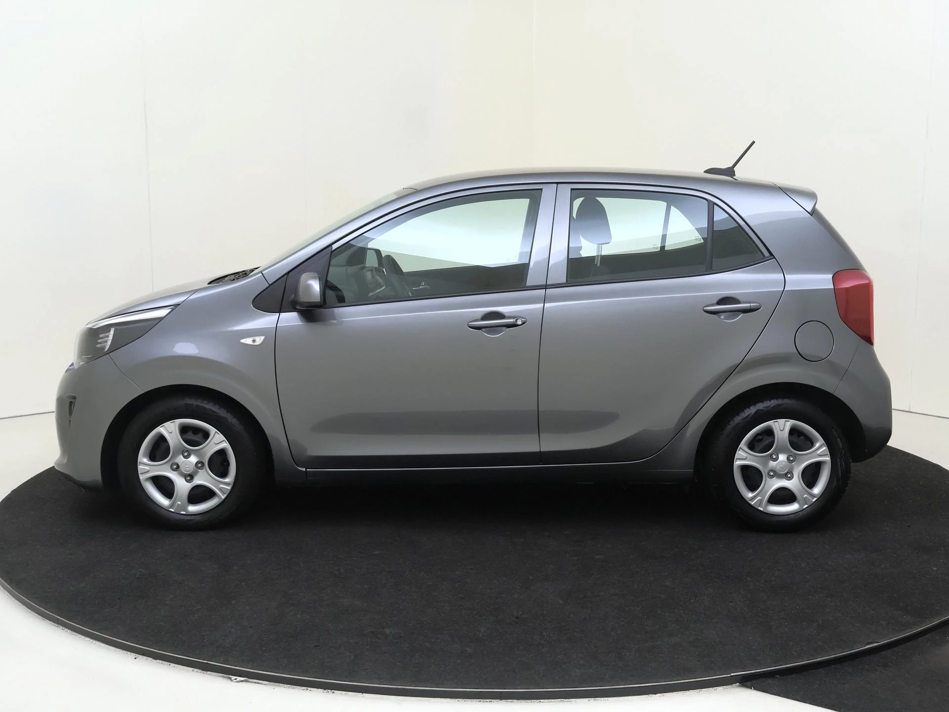 Kia-Picanto-image-7
