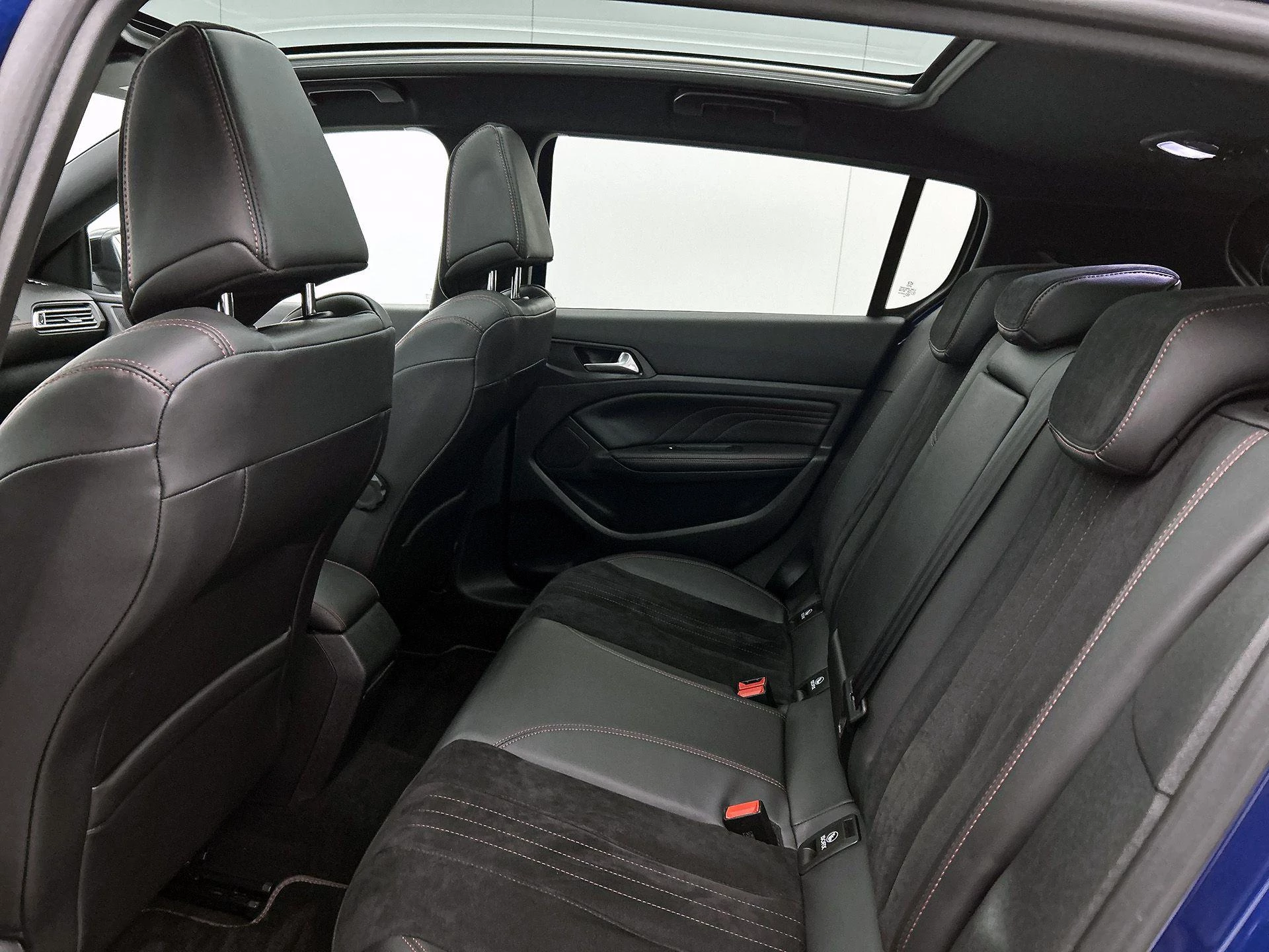 Peugeot-308-image-25