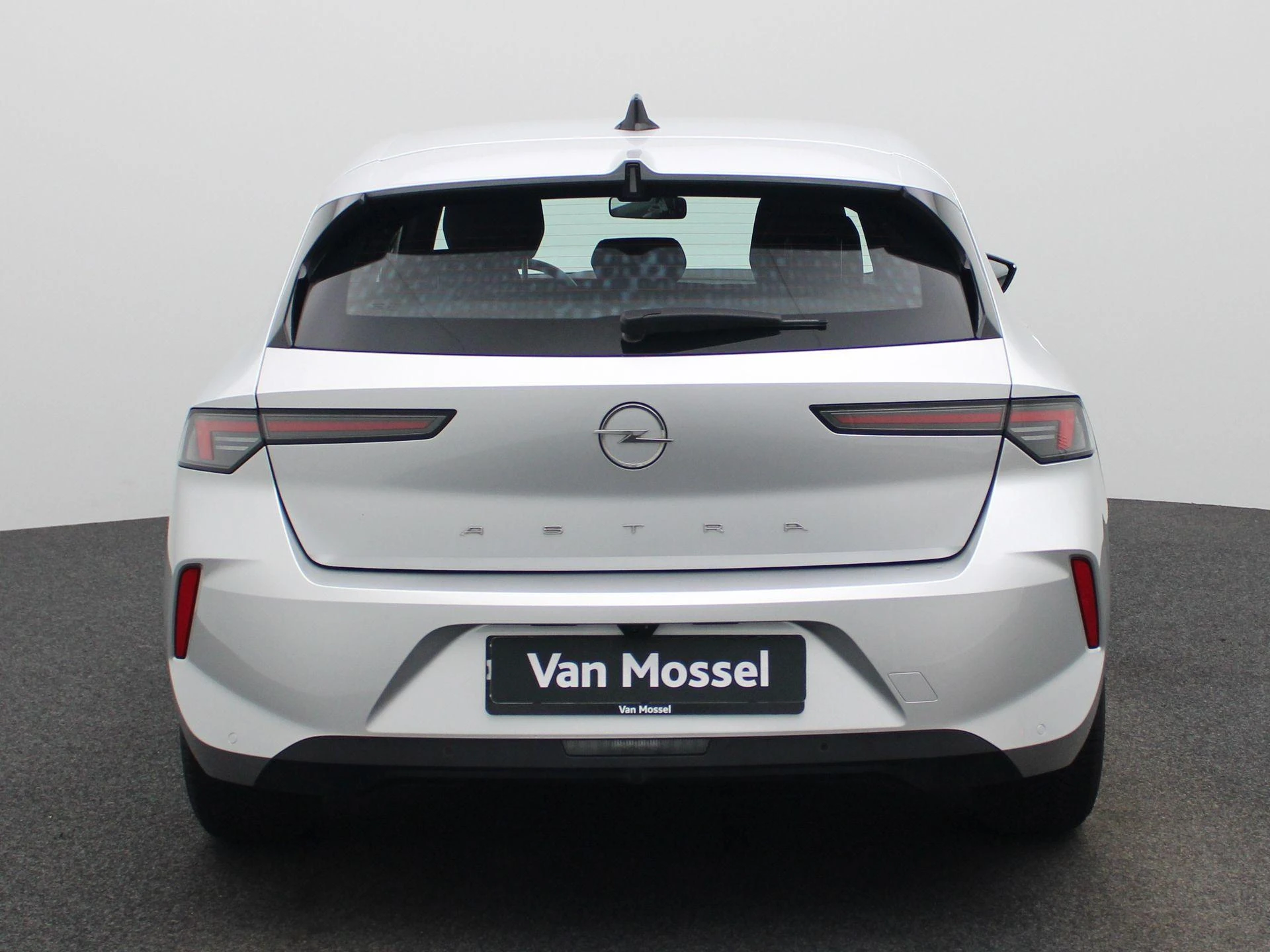 Opel-Astra-image-4