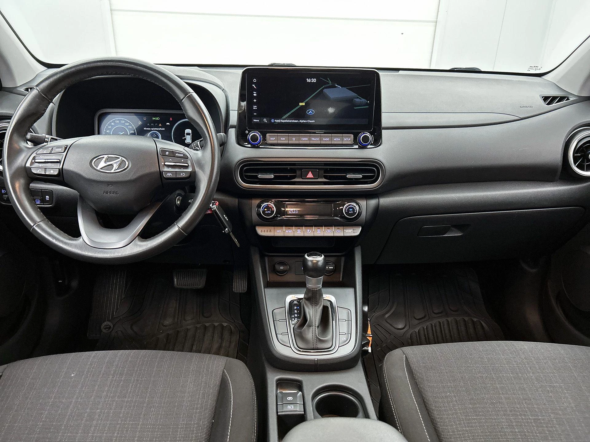 Hyundai-Kona-image-18