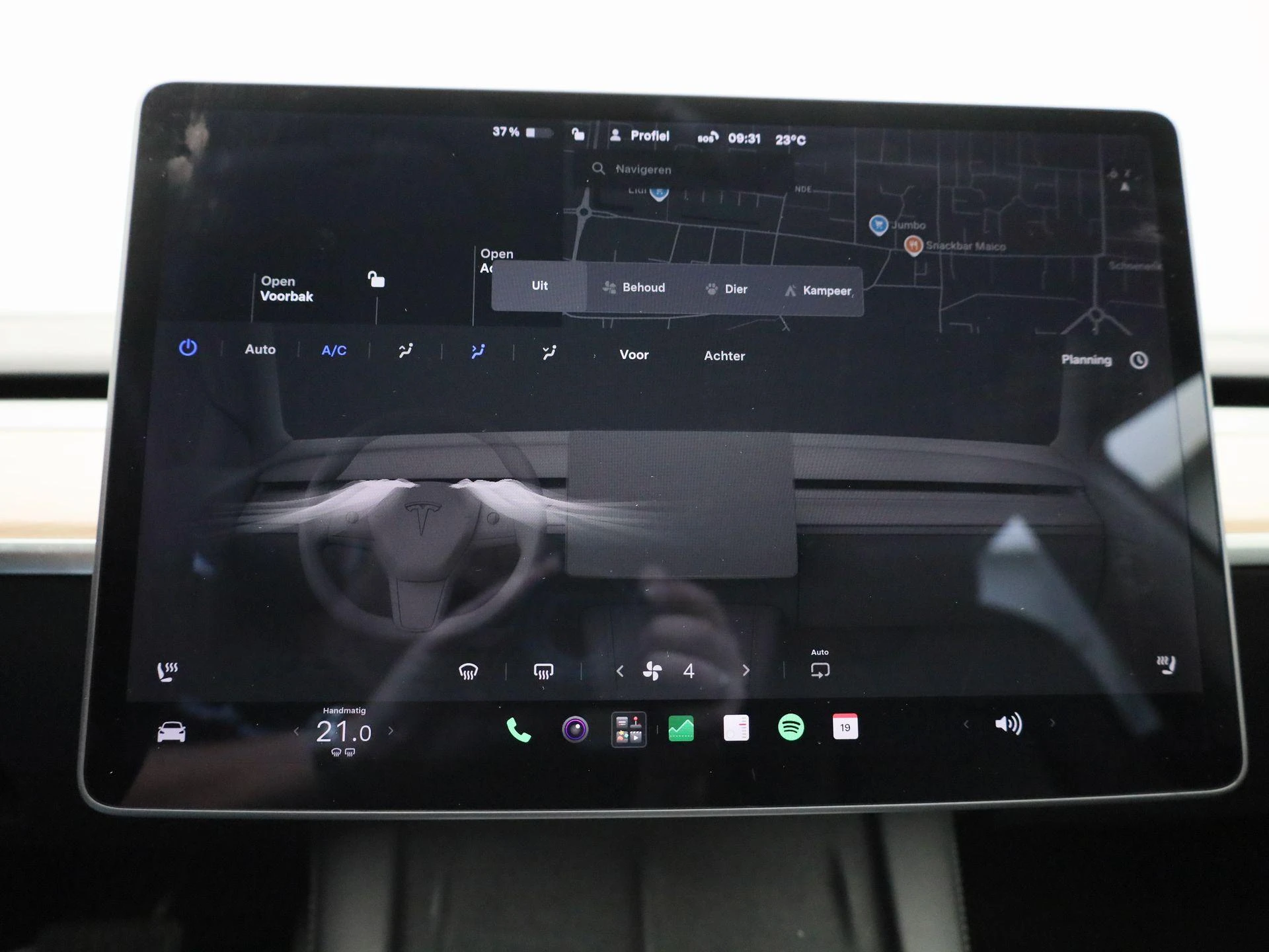 Tesla-Model 3-image-15