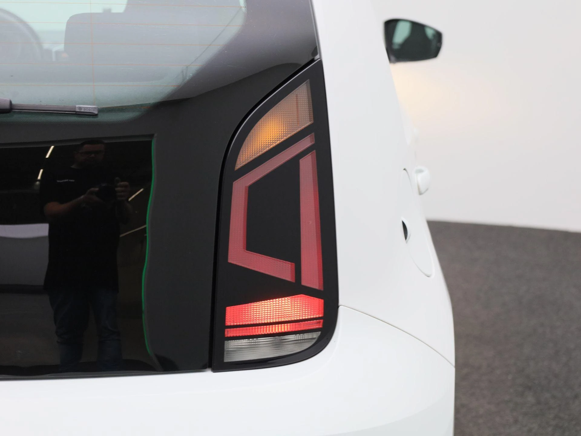 Volkswagen-up!-image-29