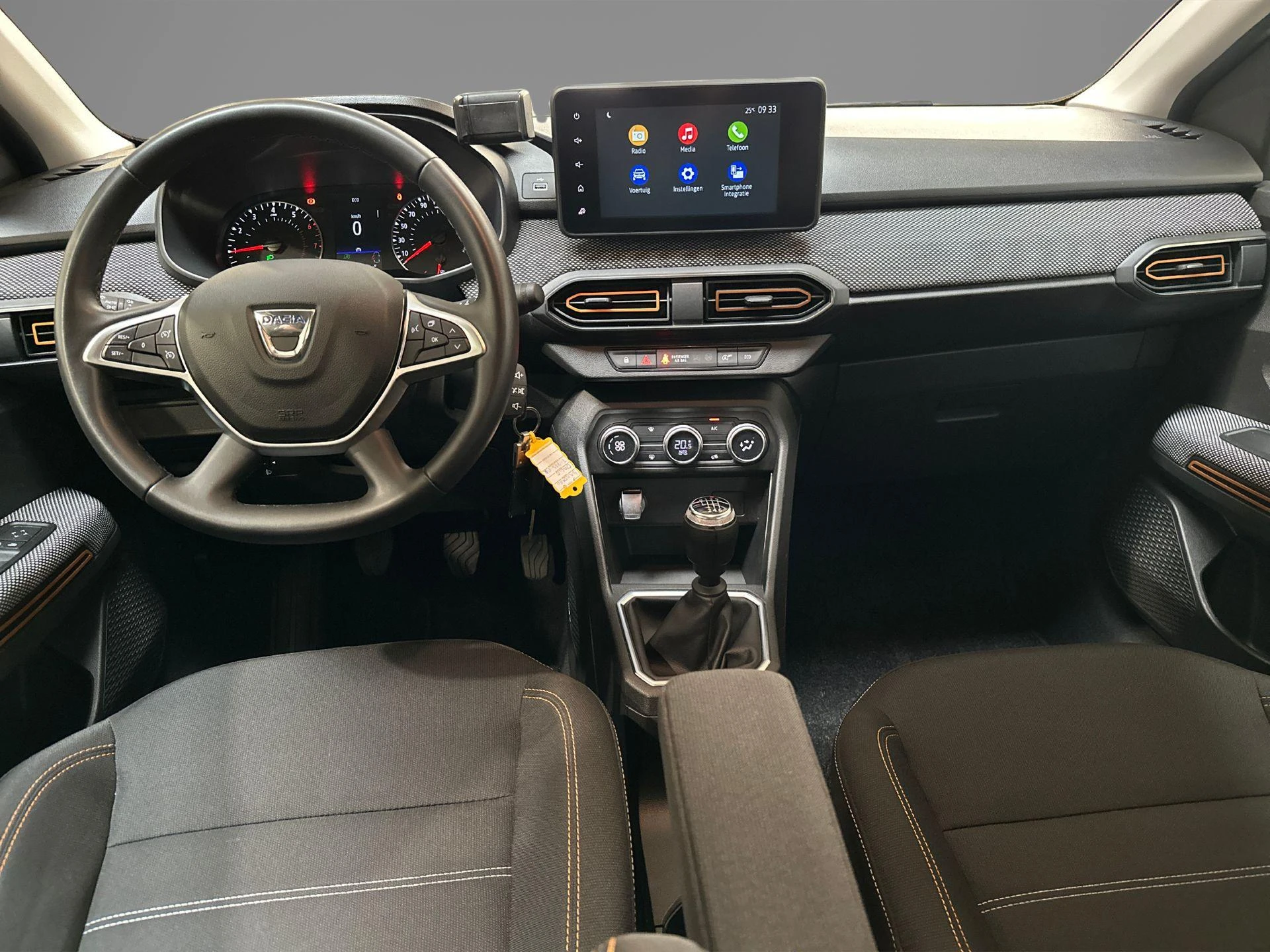 Dacia-Sandero-image-13