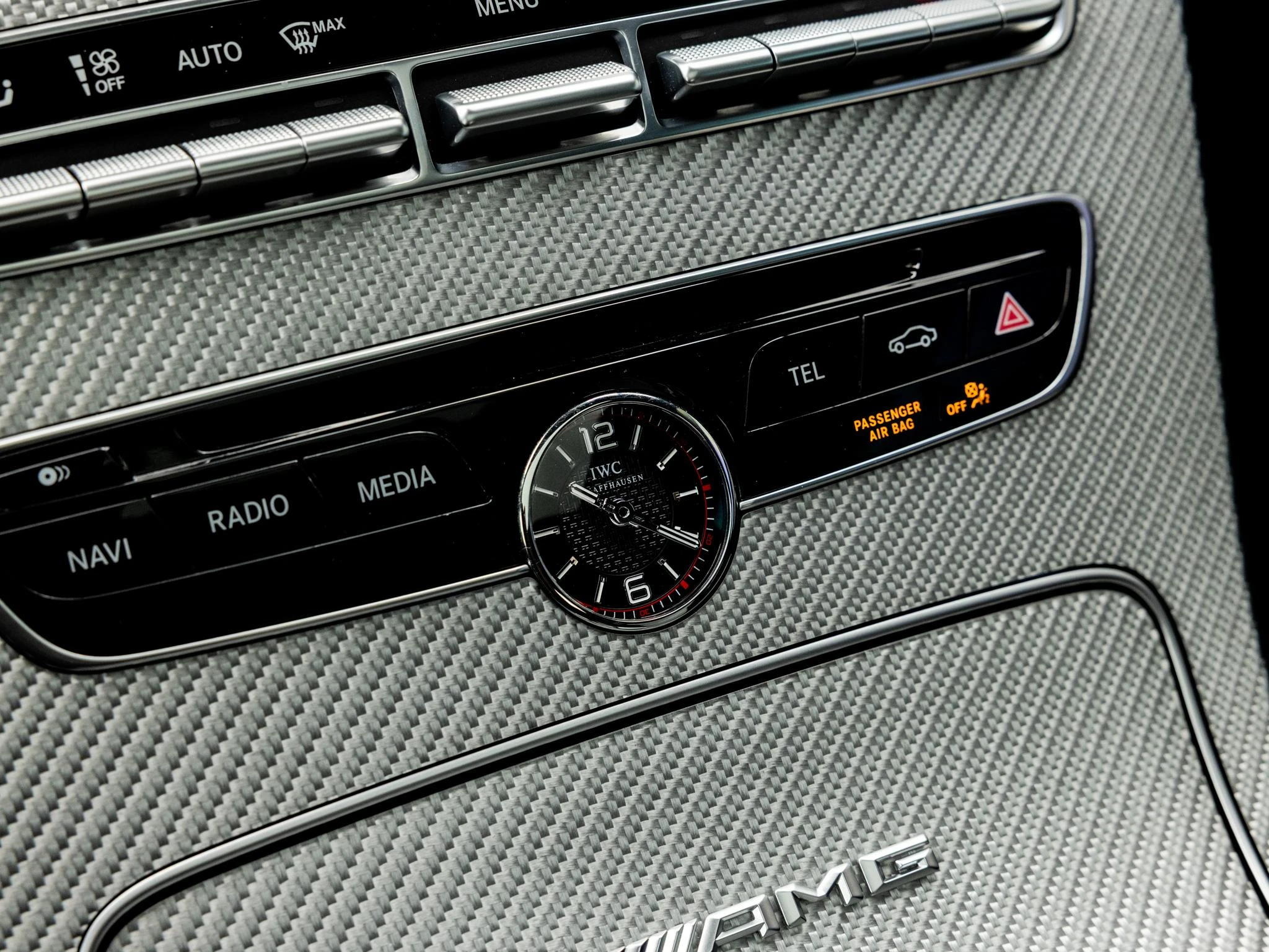 Mercedes-Benz-C-Klasse-image-44