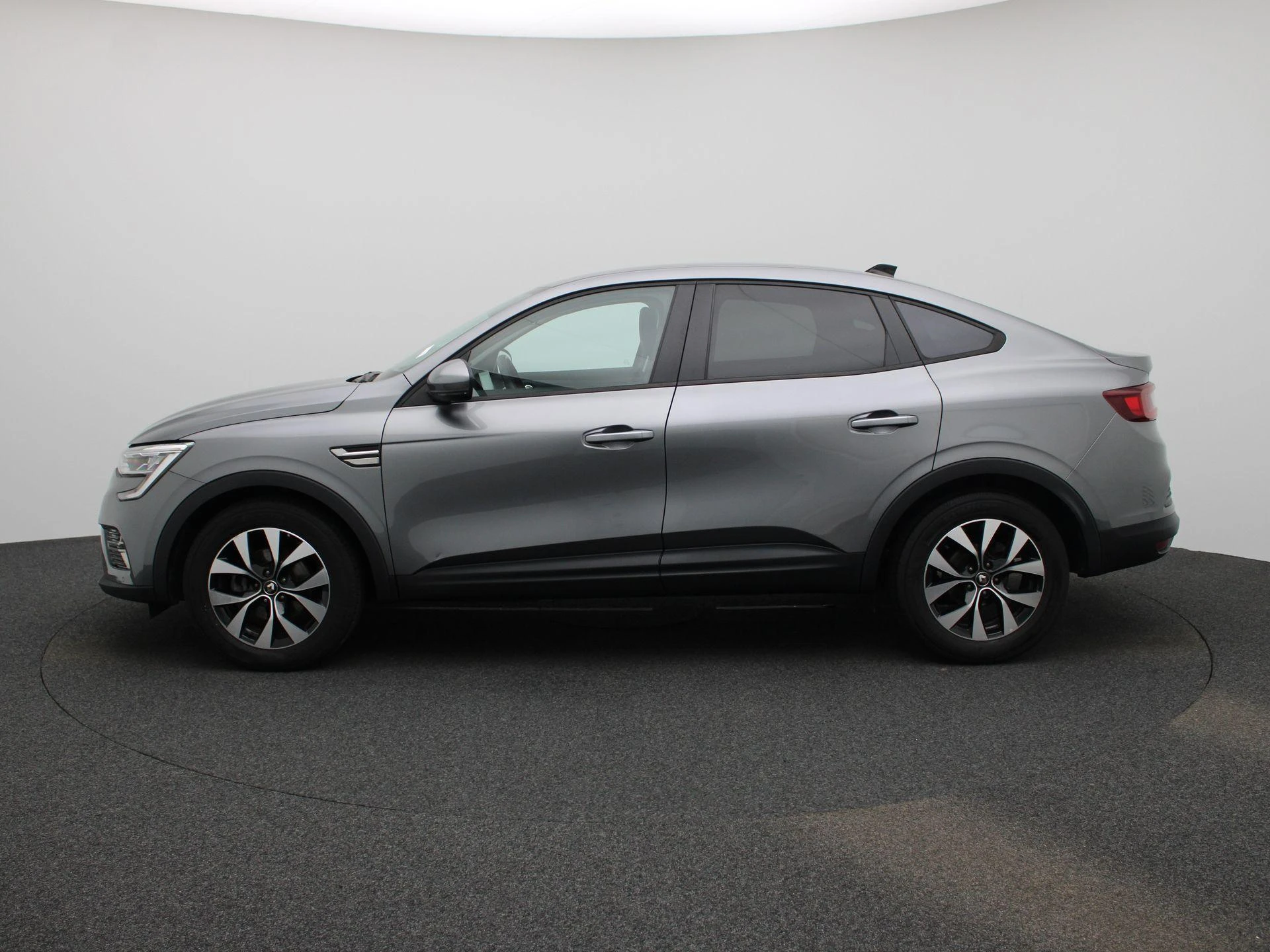 Renault-Arkana-image-3