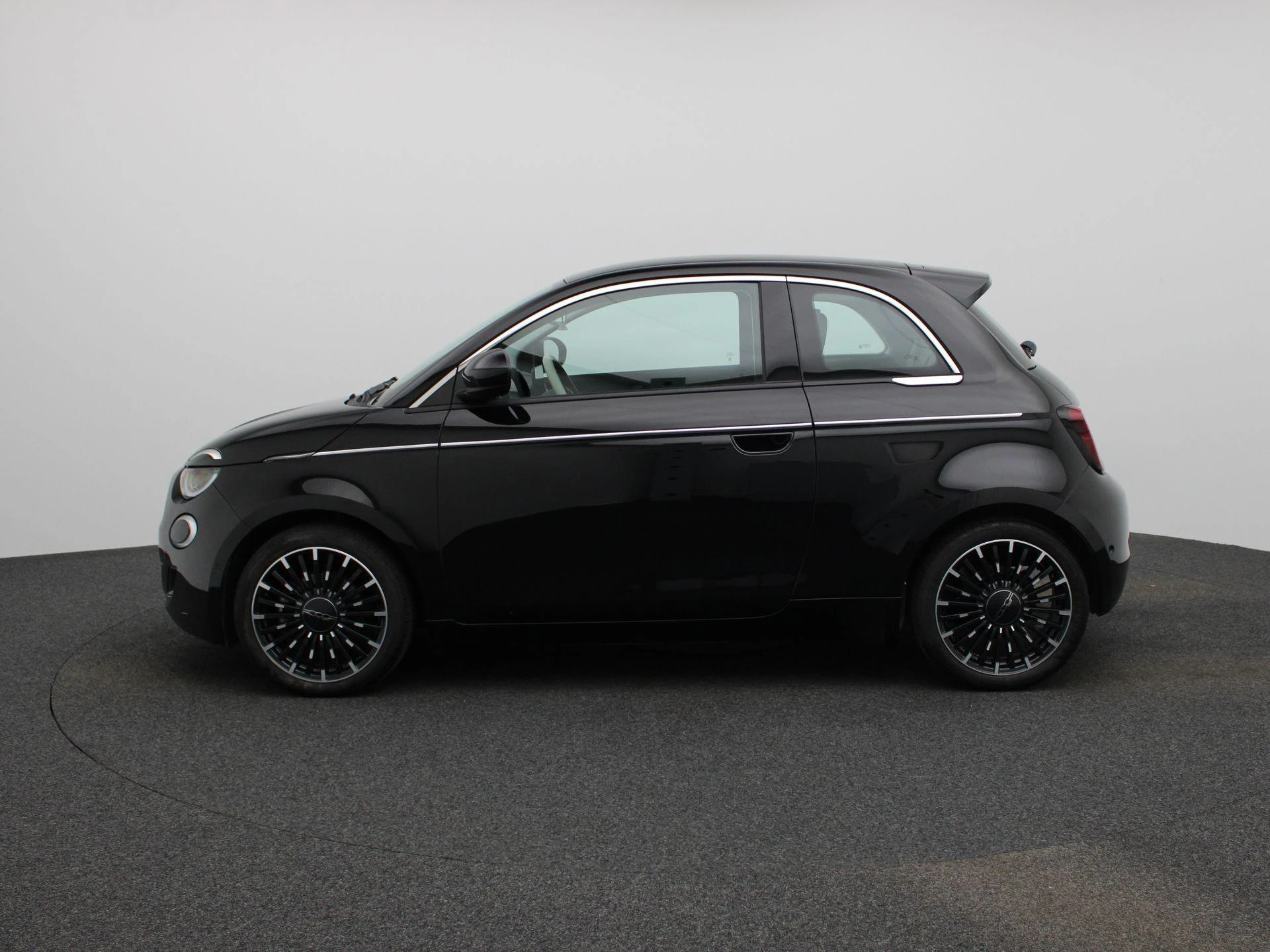 Fiat-500e-image-3