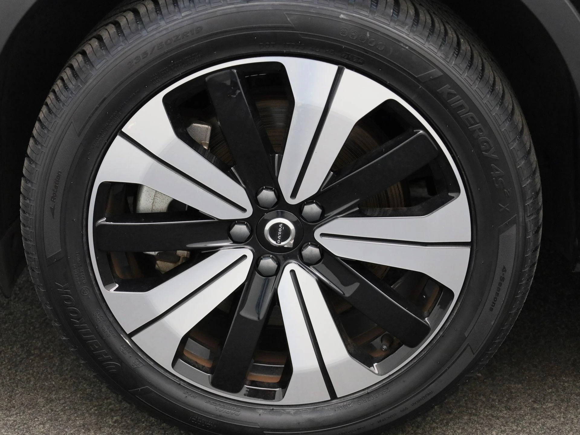 Volvo-XC40-image-13