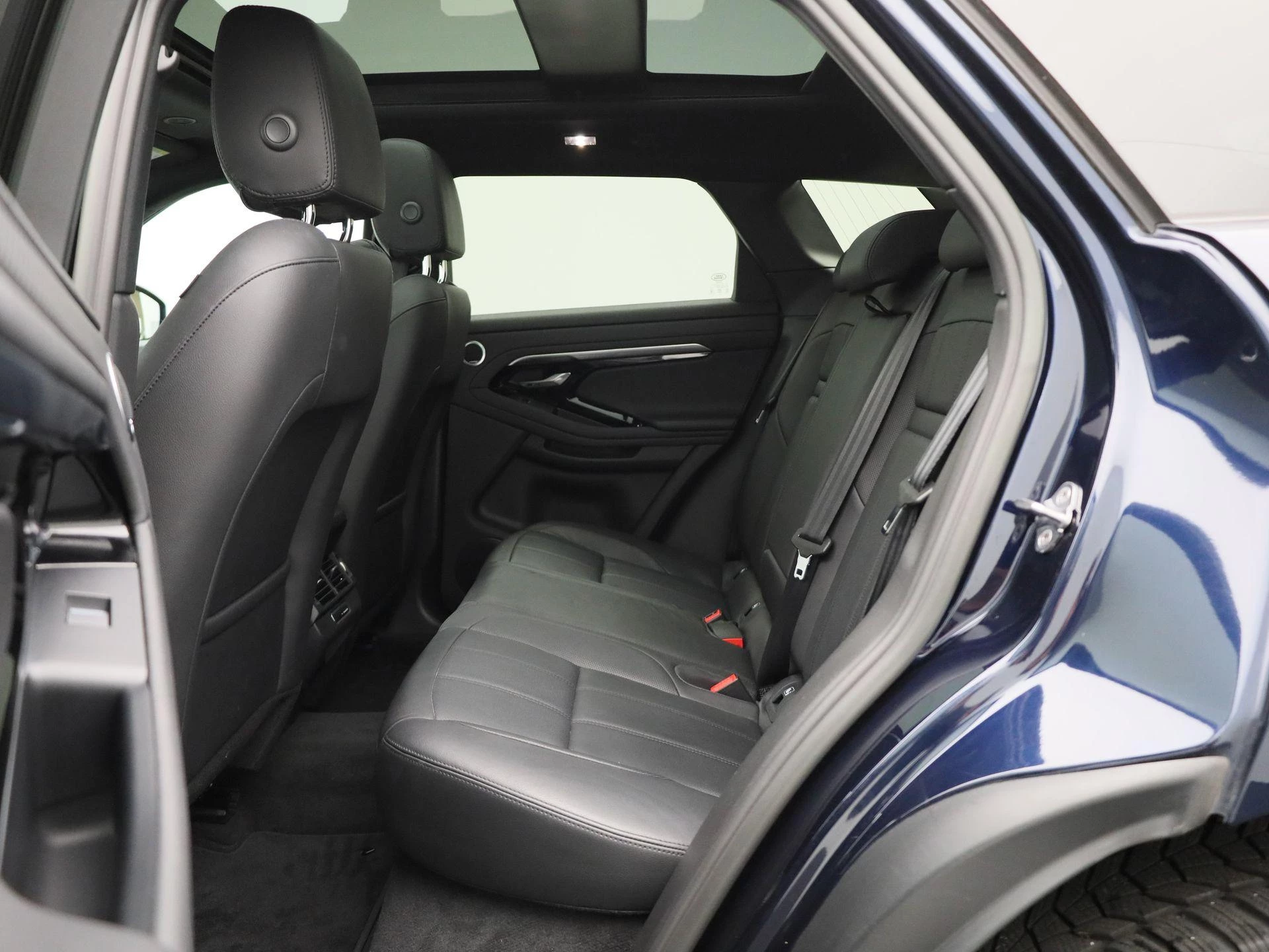 Land Rover Range Rover Evoque D165 MHEV AWD Auto R-Dynamic