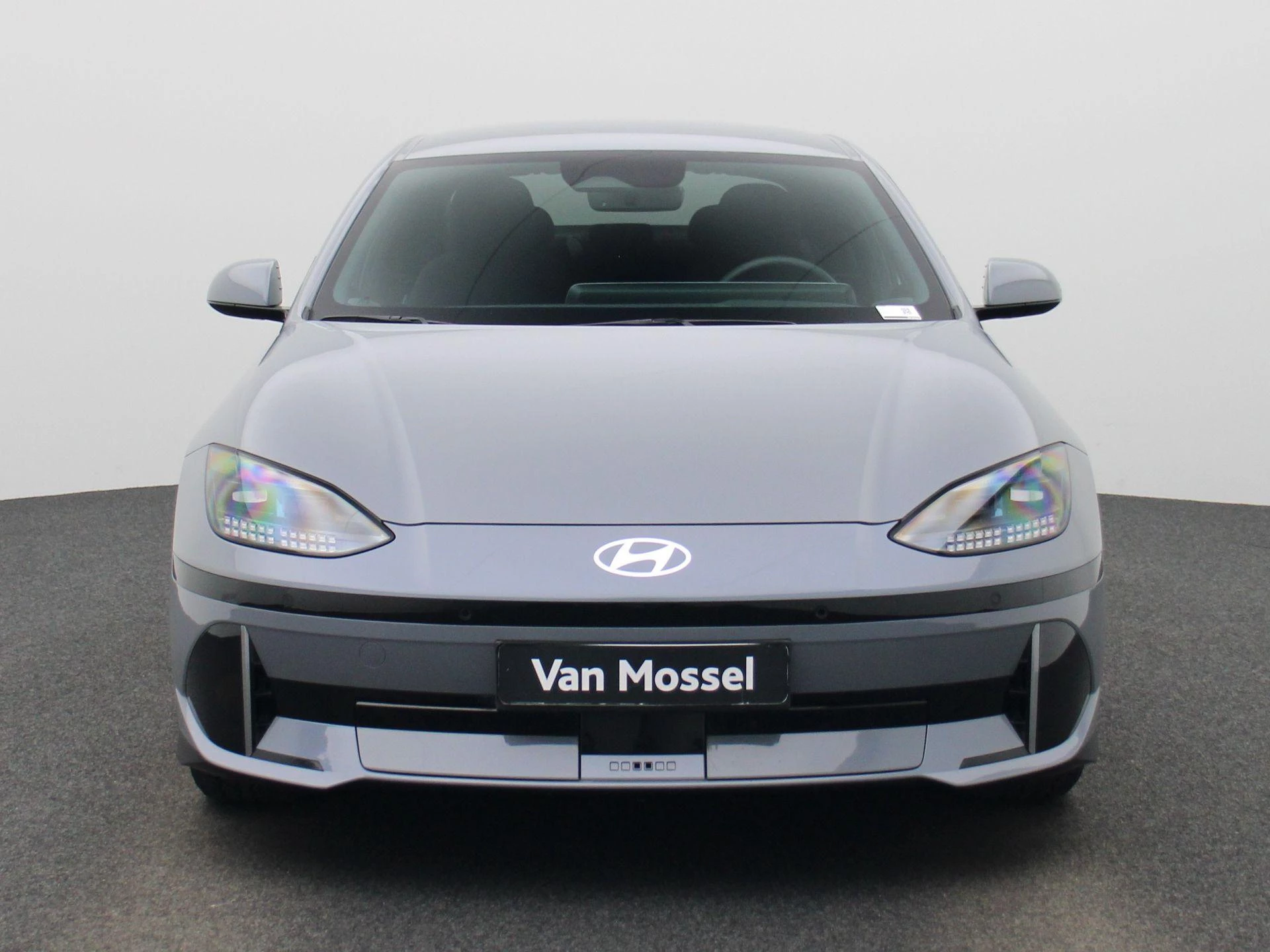 Hyundai-IONIQ 6-image-2