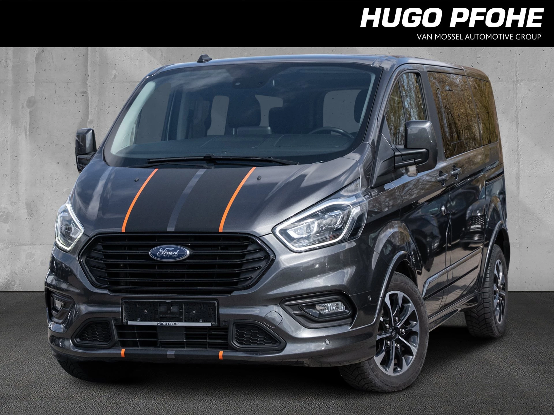 Ford-Tourneo Custom-image-0