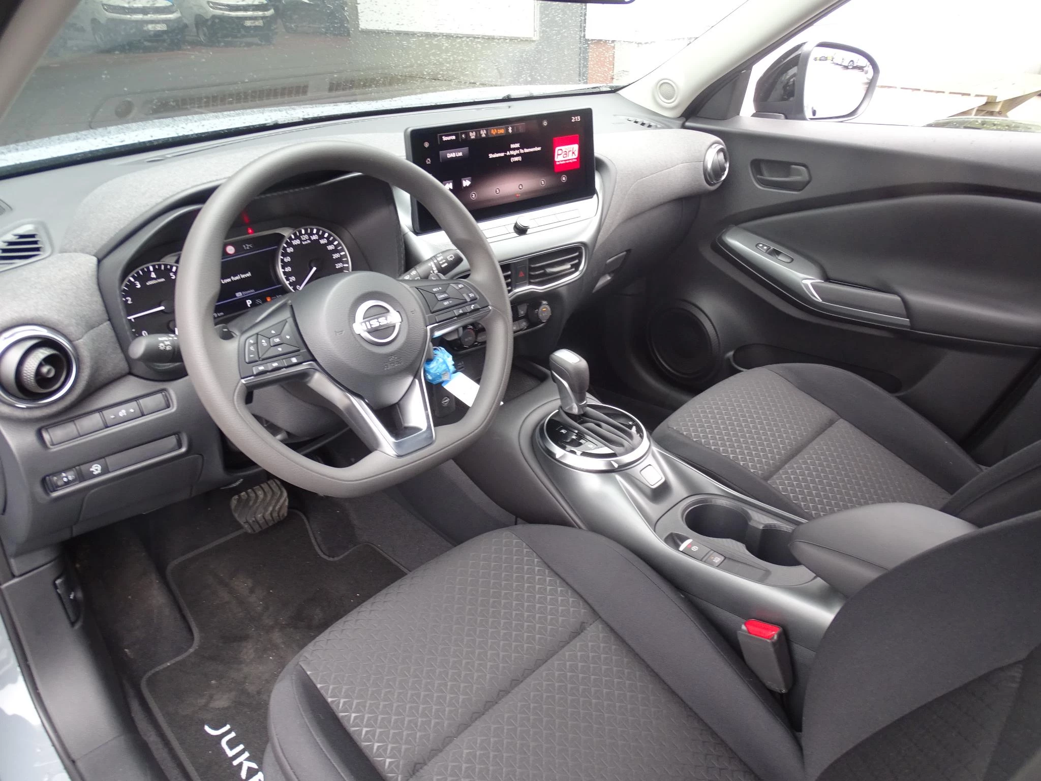 Nissan Juke 1.0 DIG-T Acenta automaat