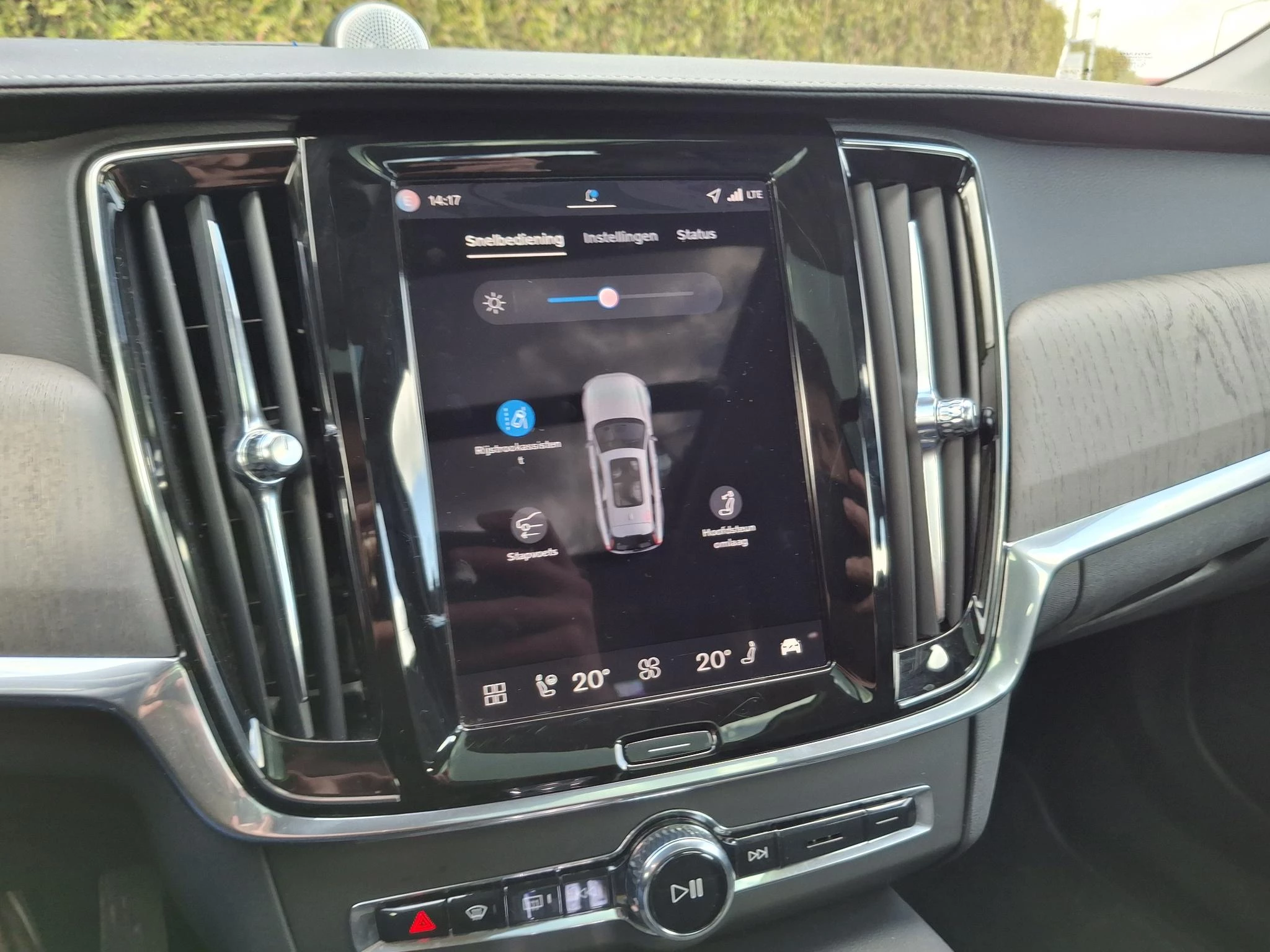 Volvo-V90-image-26