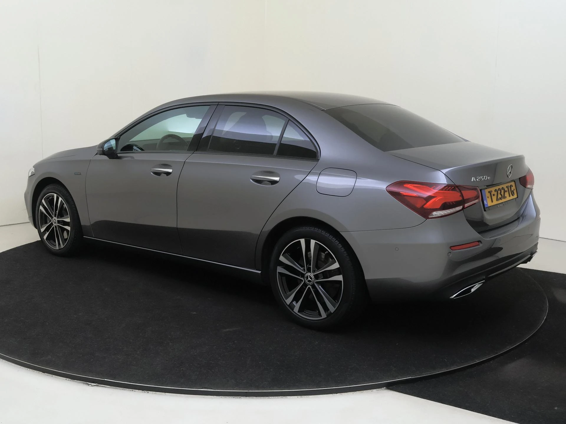 Mercedes-Benz A-Klasse 250 e Luxury-Line