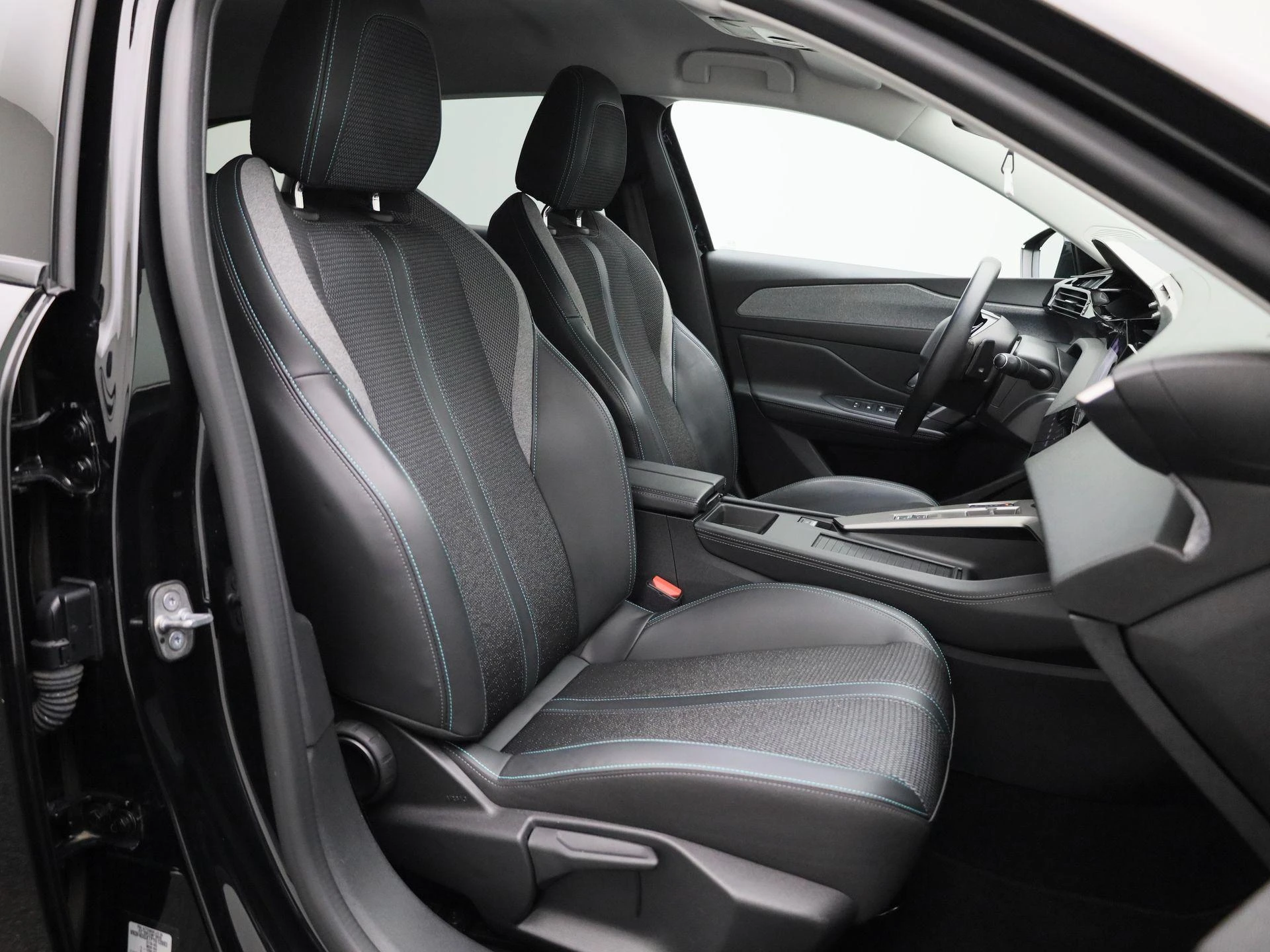Peugeot-308-image-34