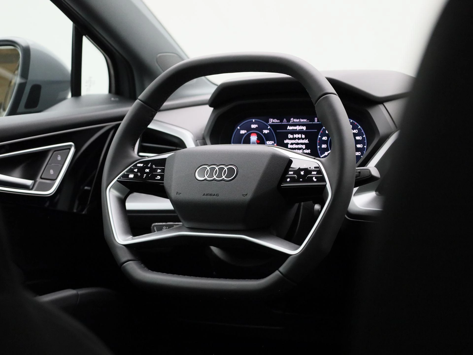 Audi-Q4 e-tron-image-47