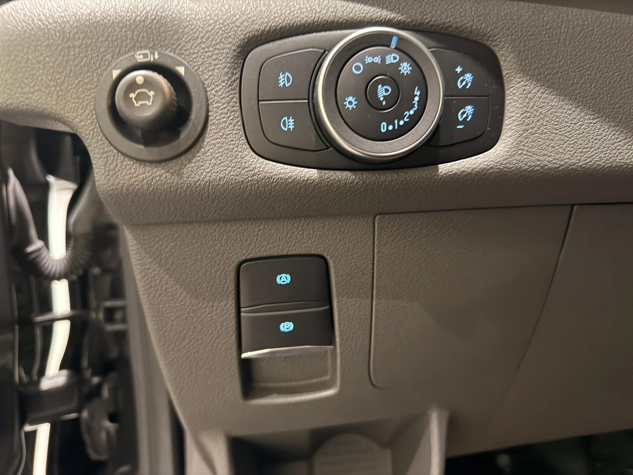 Ford-E-Transit-image-19