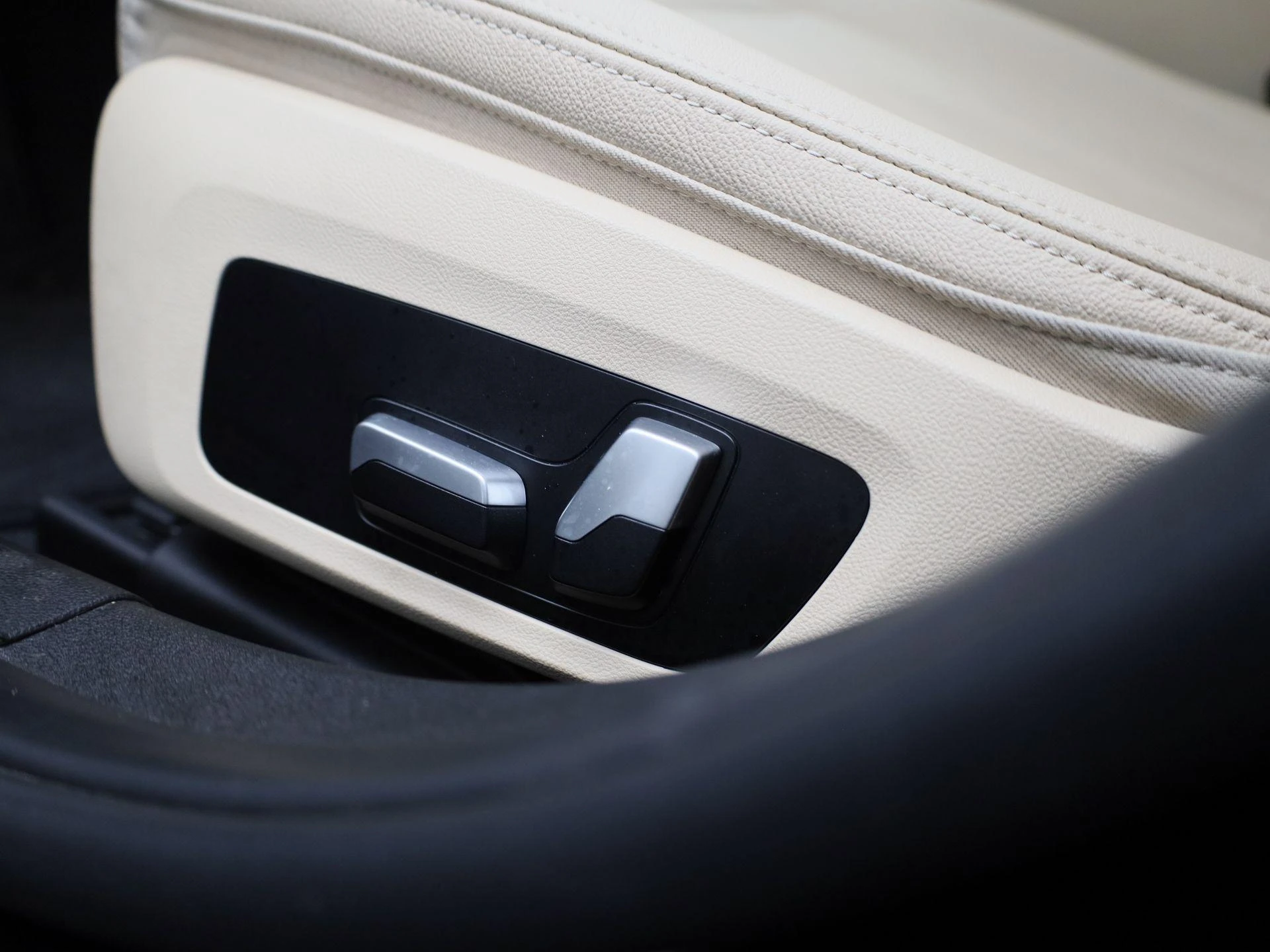 BMW-3 Serie-image-31