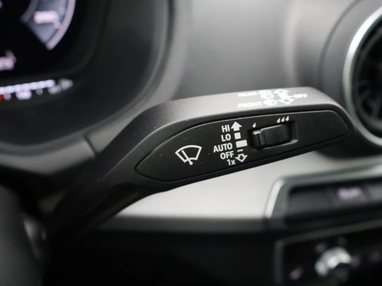 Audi-Q2-image-13