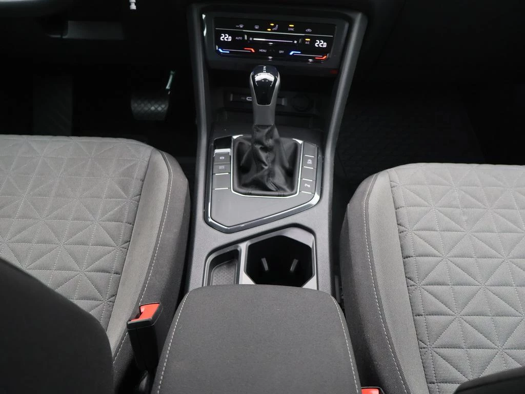 Volkswagen-Tiguan-image-16