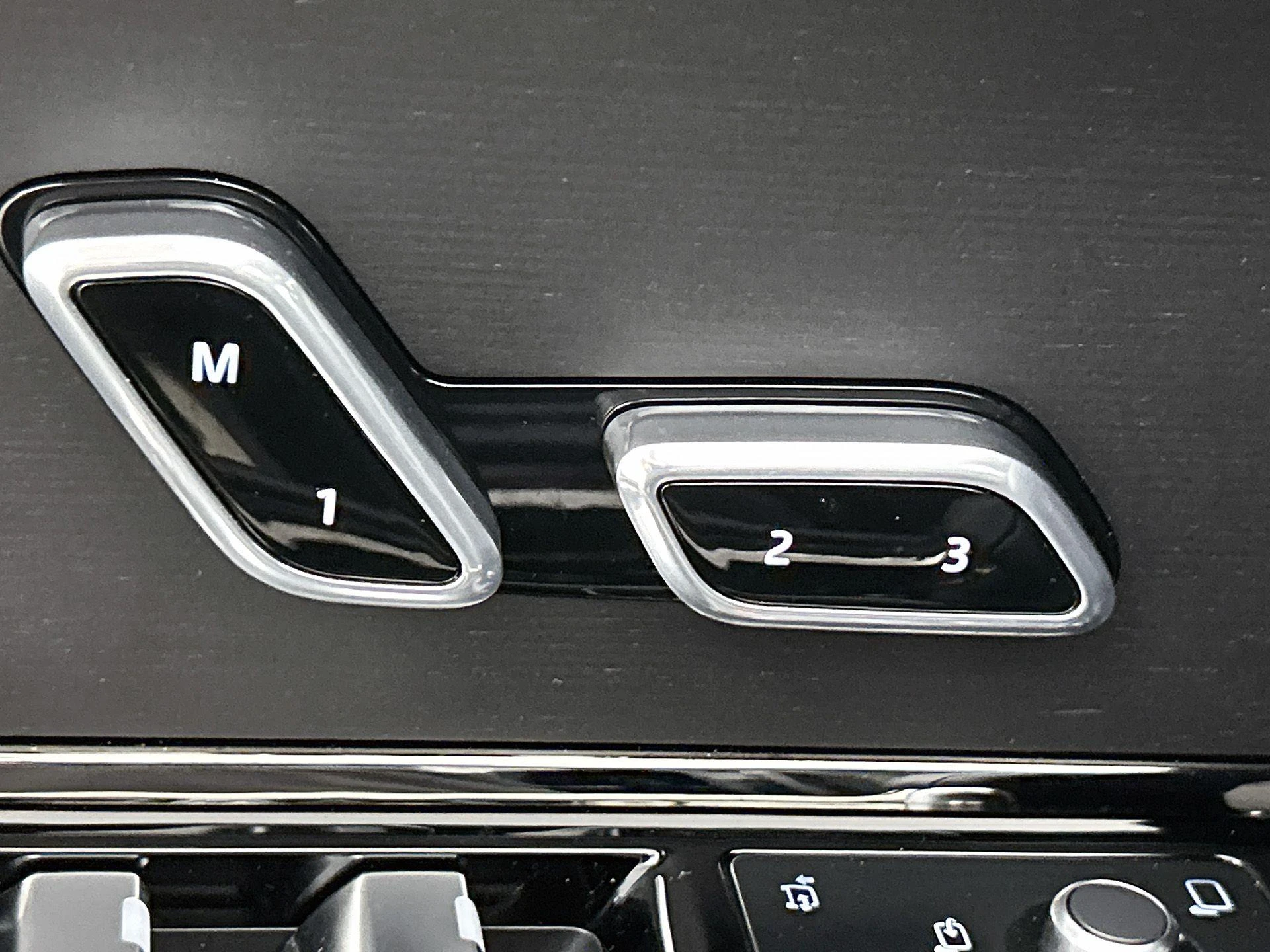 Land Rover-Range Rover Sport-image-25