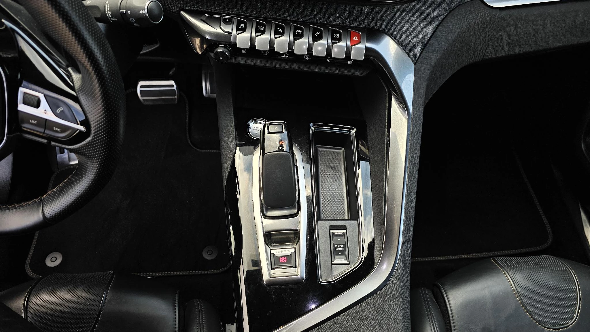 Peugeot 3008 1.6 HYbrid 225 GT- Line