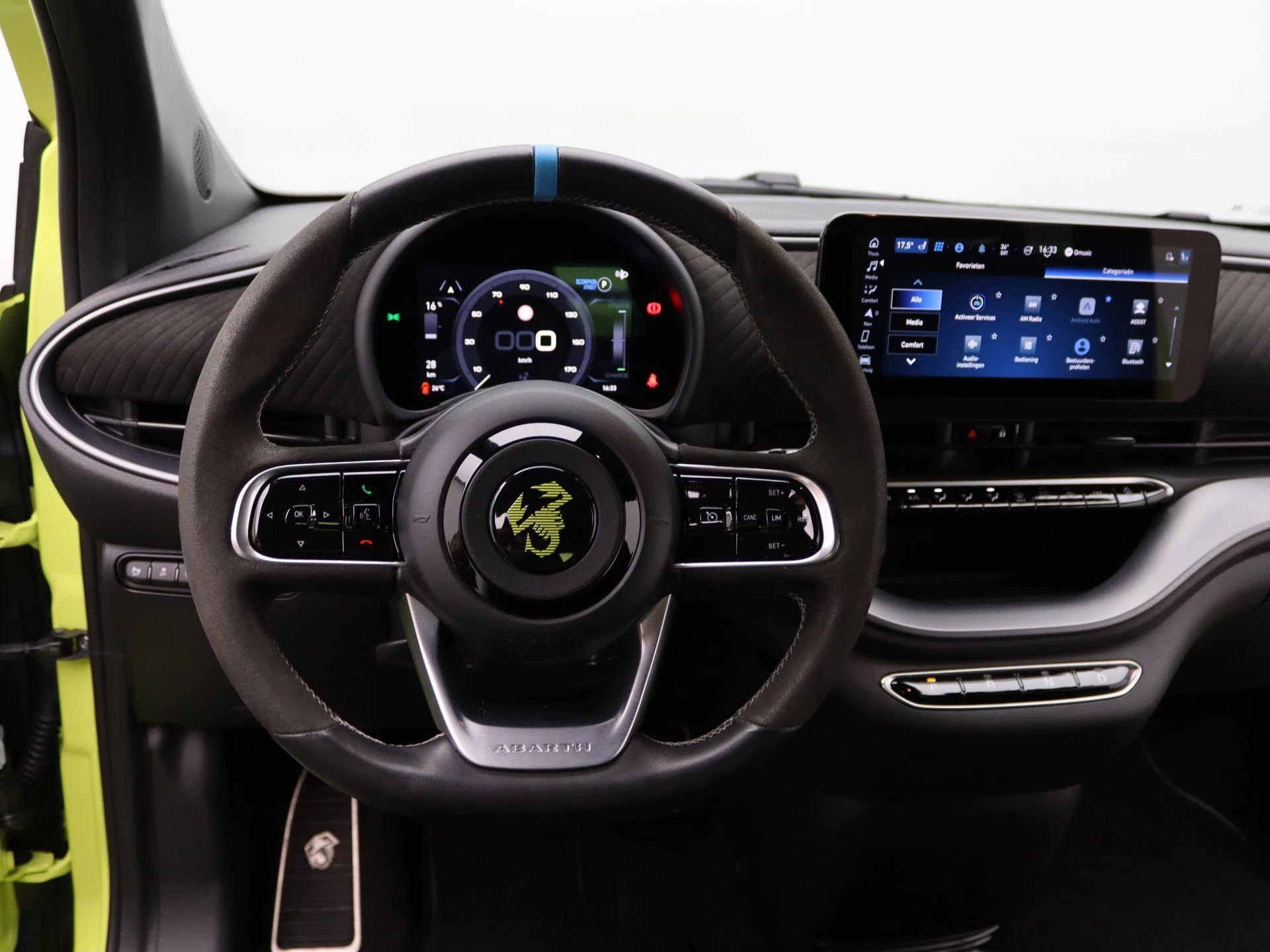 Abarth-500e-image-36