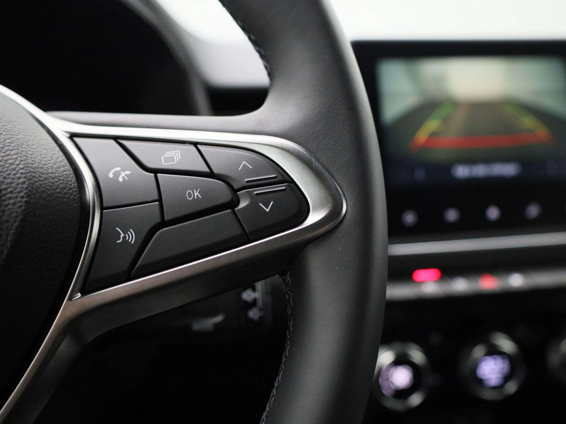 Renault-Clio-image-16