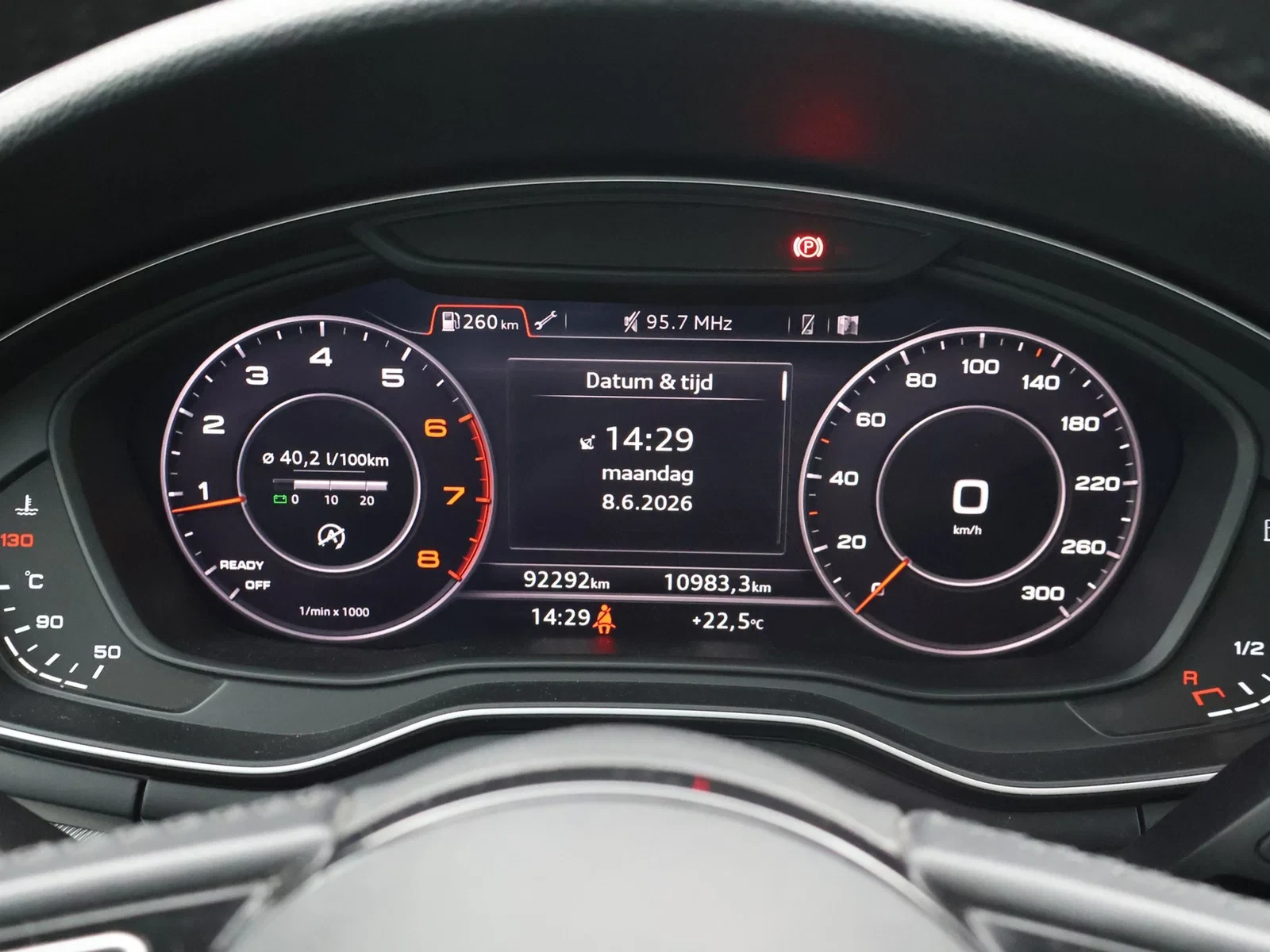 Audi A4 Sedan 35TFSI Sport *VIRTUAL COCKPIT*CRUISE CONTROL*NAVI*BLTH*PDC*DAB RADIO*...*