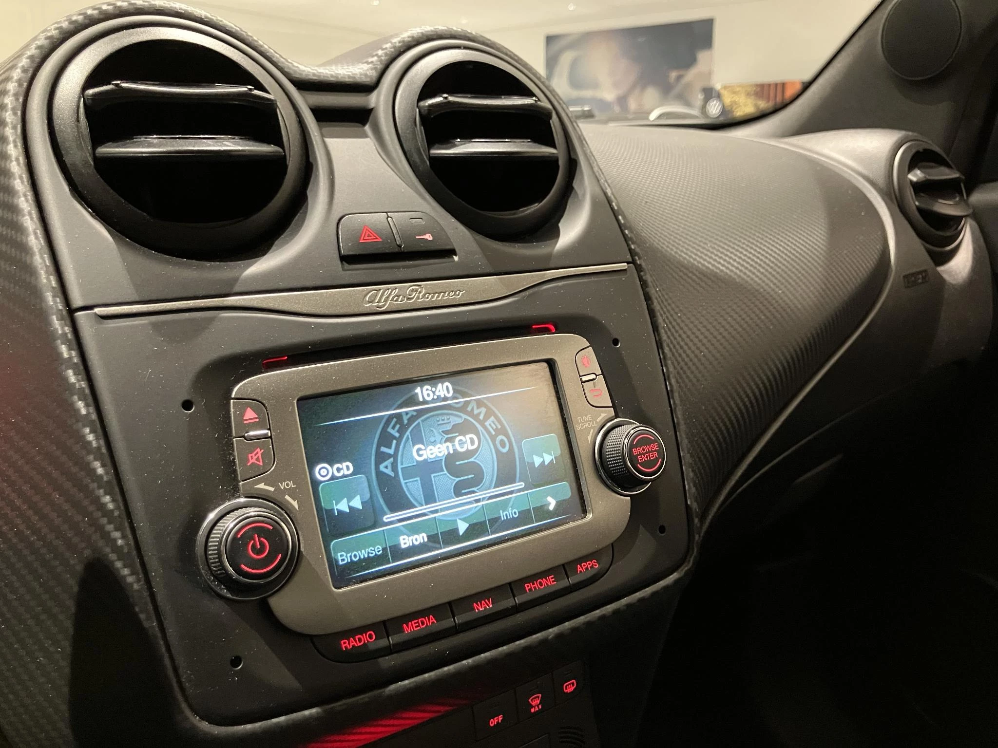 Alfa Romeo-MiTo-image-30