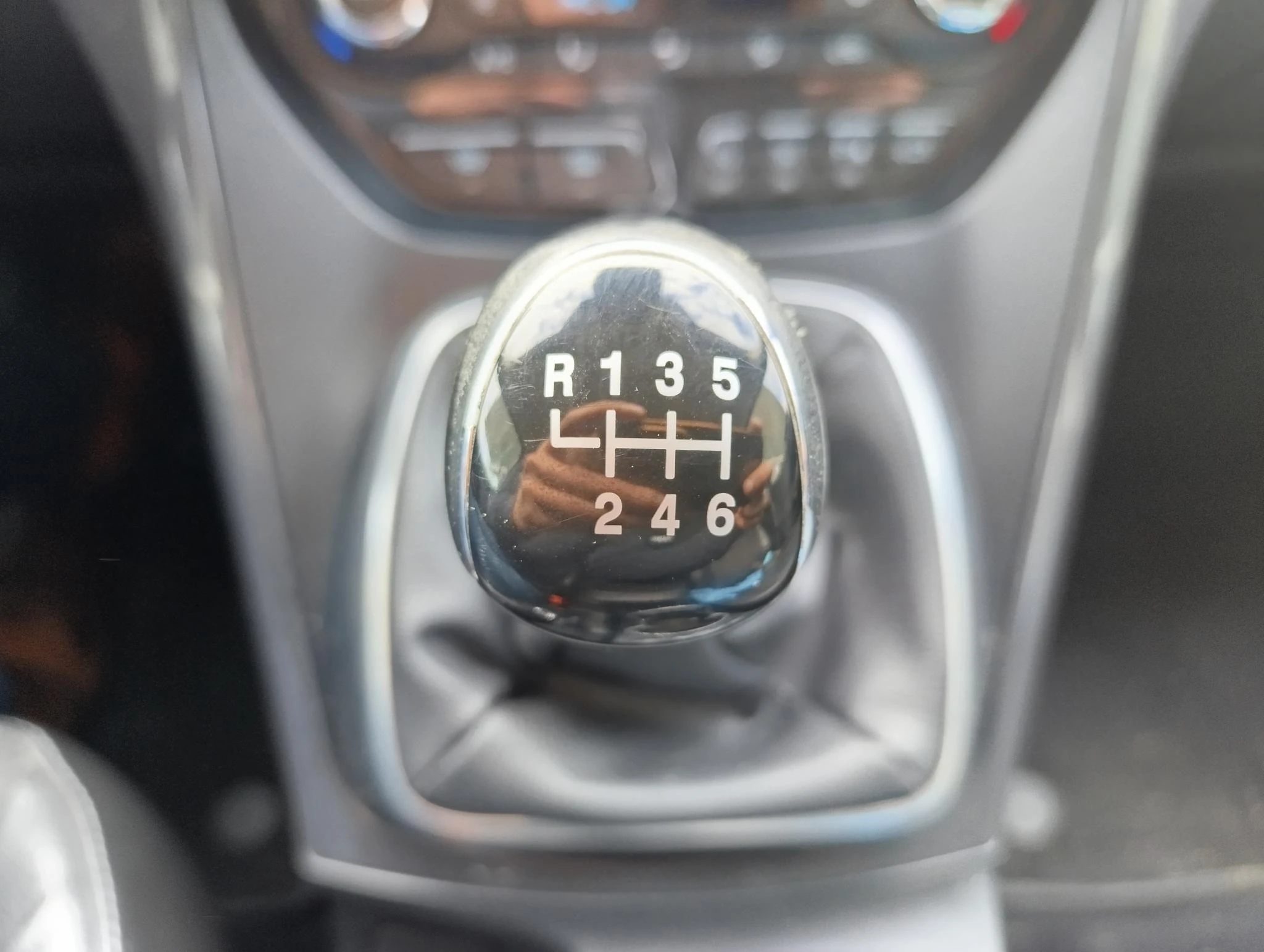 Ford-Kuga-image-23
