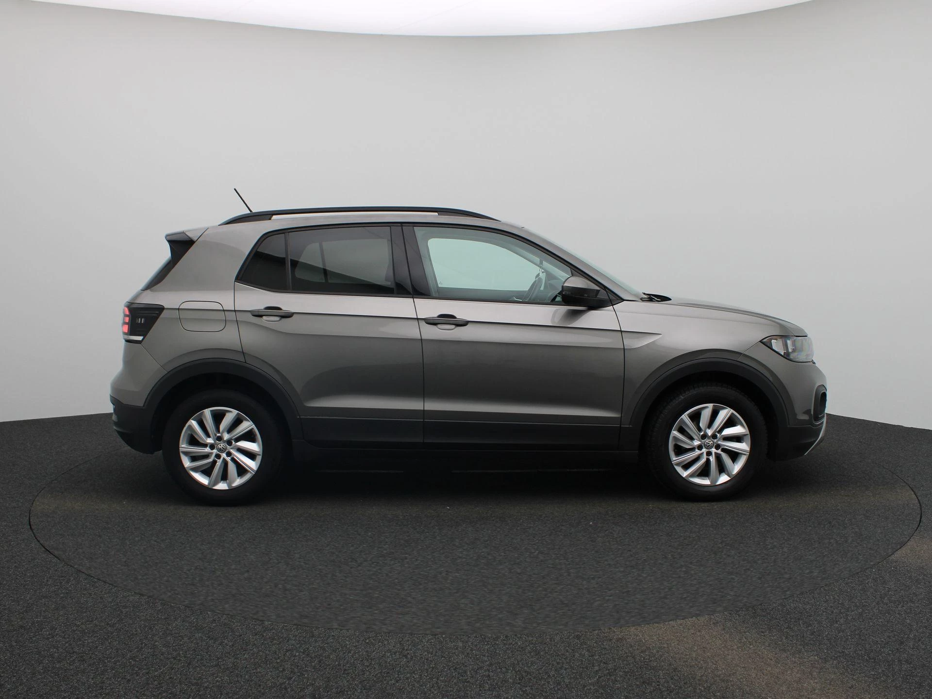 Volkswagen-T-Cross-image-5