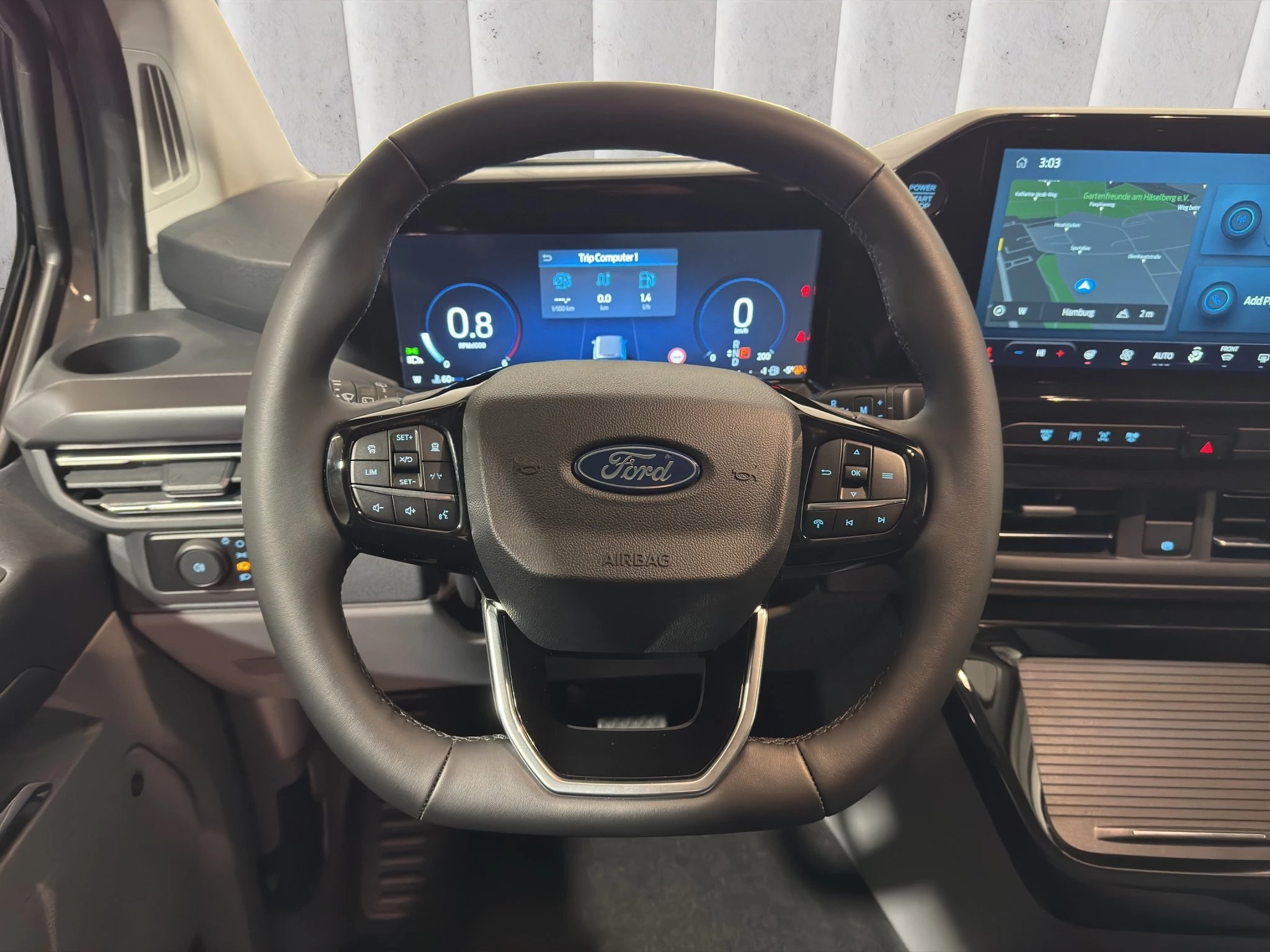 Ford-Tourneo Custom-image-10