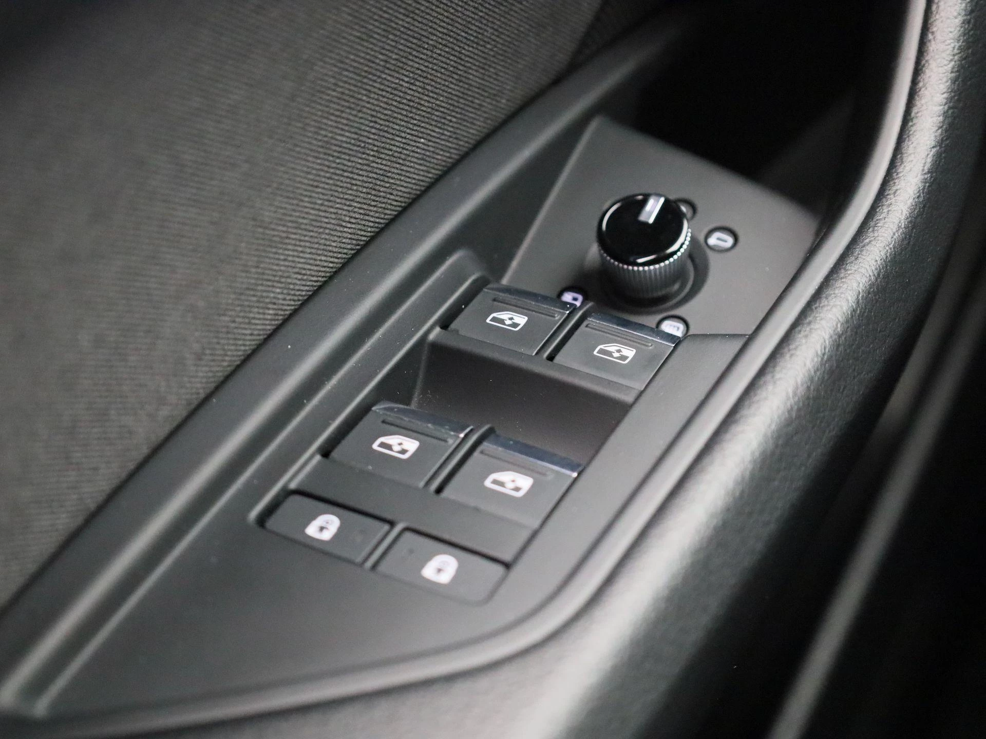 Audi-e-tron-image-35