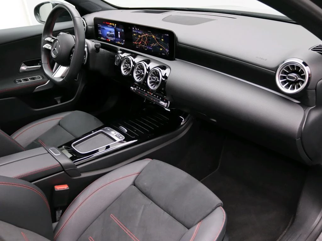 Mercedes-Benz A-Klasse 250 e Business Solution AMG