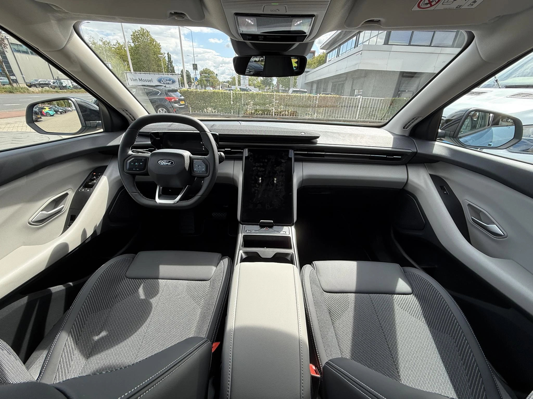Ford-Explorer-image-23